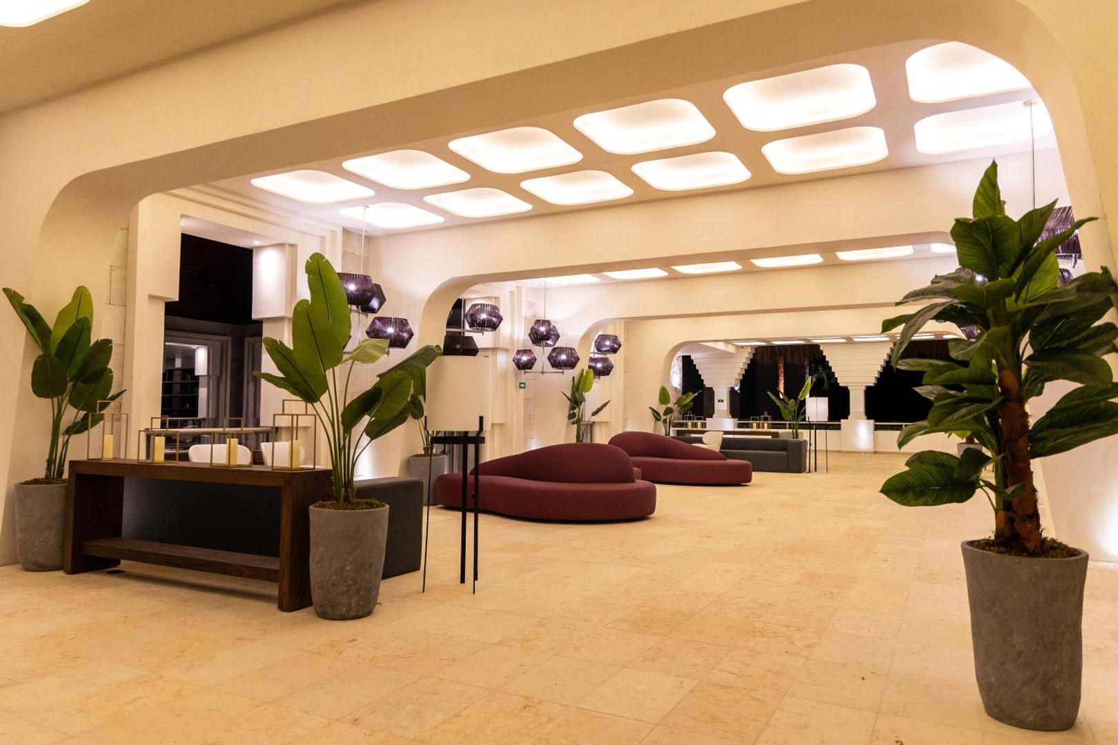 Grand Sunset Princess