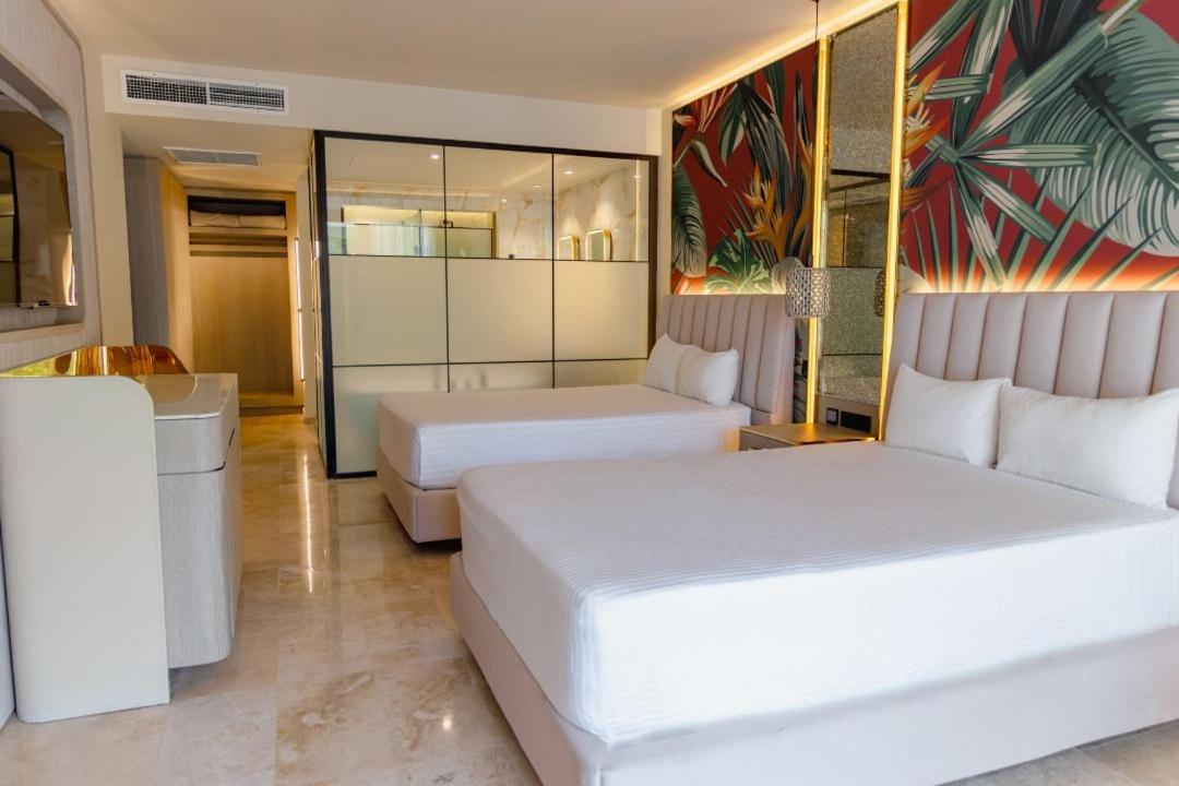 Grand Sunset Princess