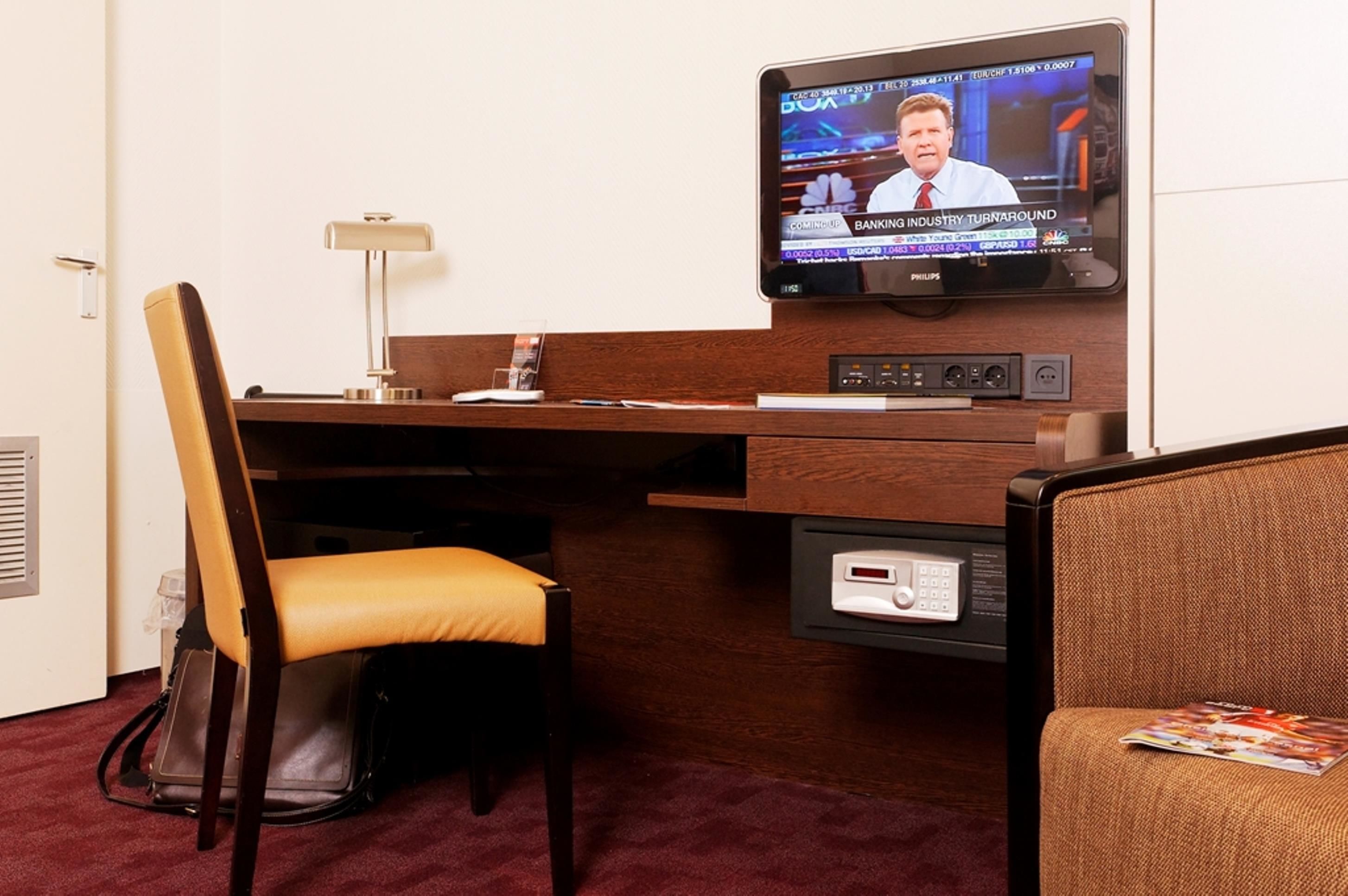 Best Western Dam Square Inn Best Western Dam Square Inn