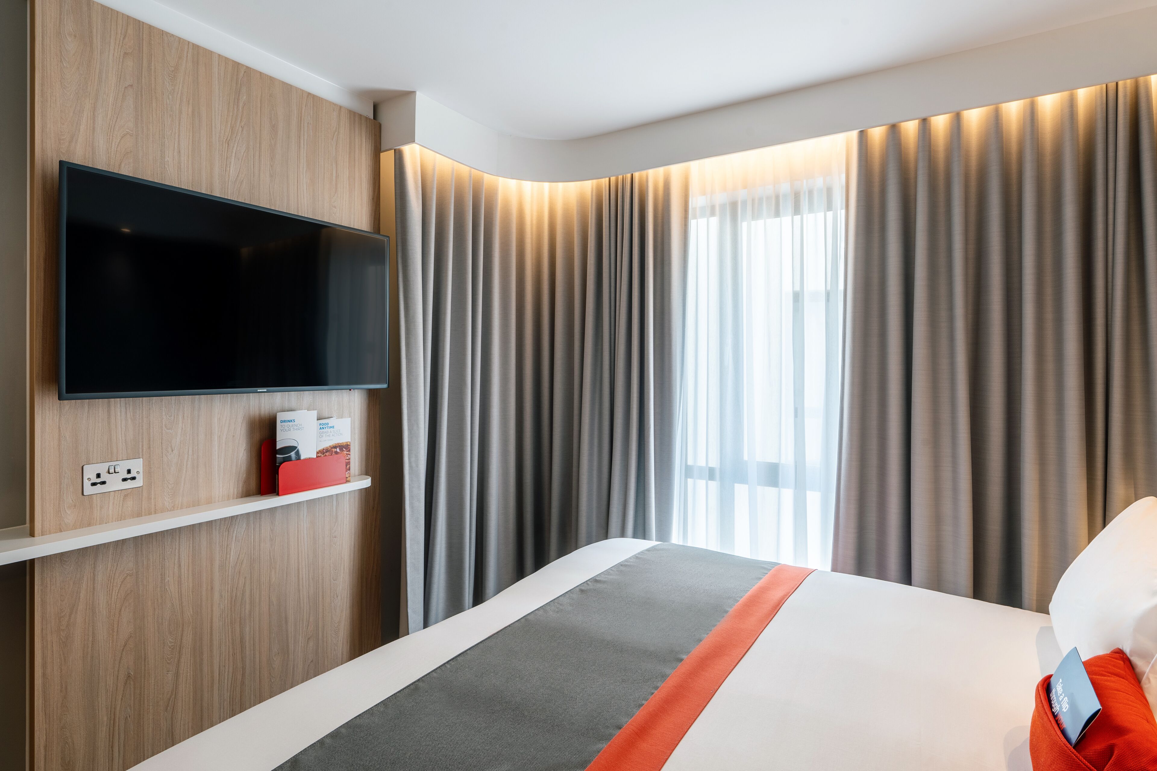 Holiday Inn Express Amsterdam - North Riverside Holiday Inn Express Amsterdam - North Riverside