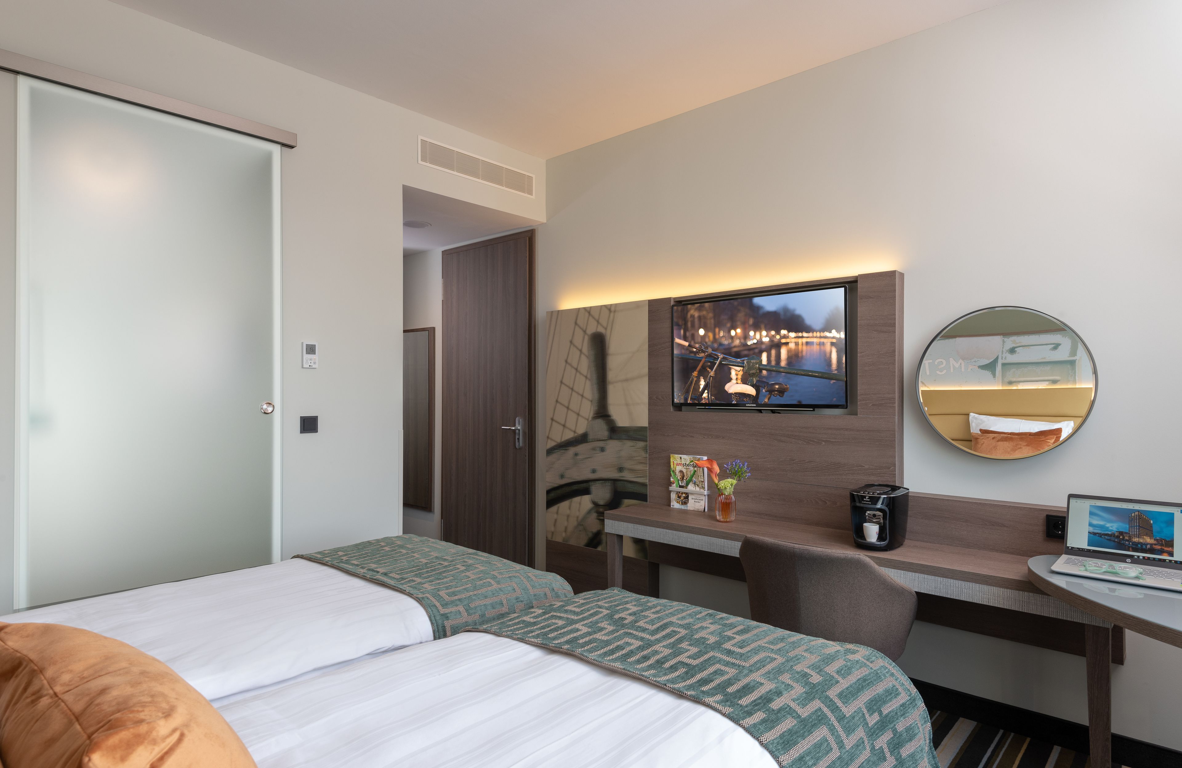 Leonardo Royal Hotel Amsterdam Leonardo Royal Hotel Amsterdam
