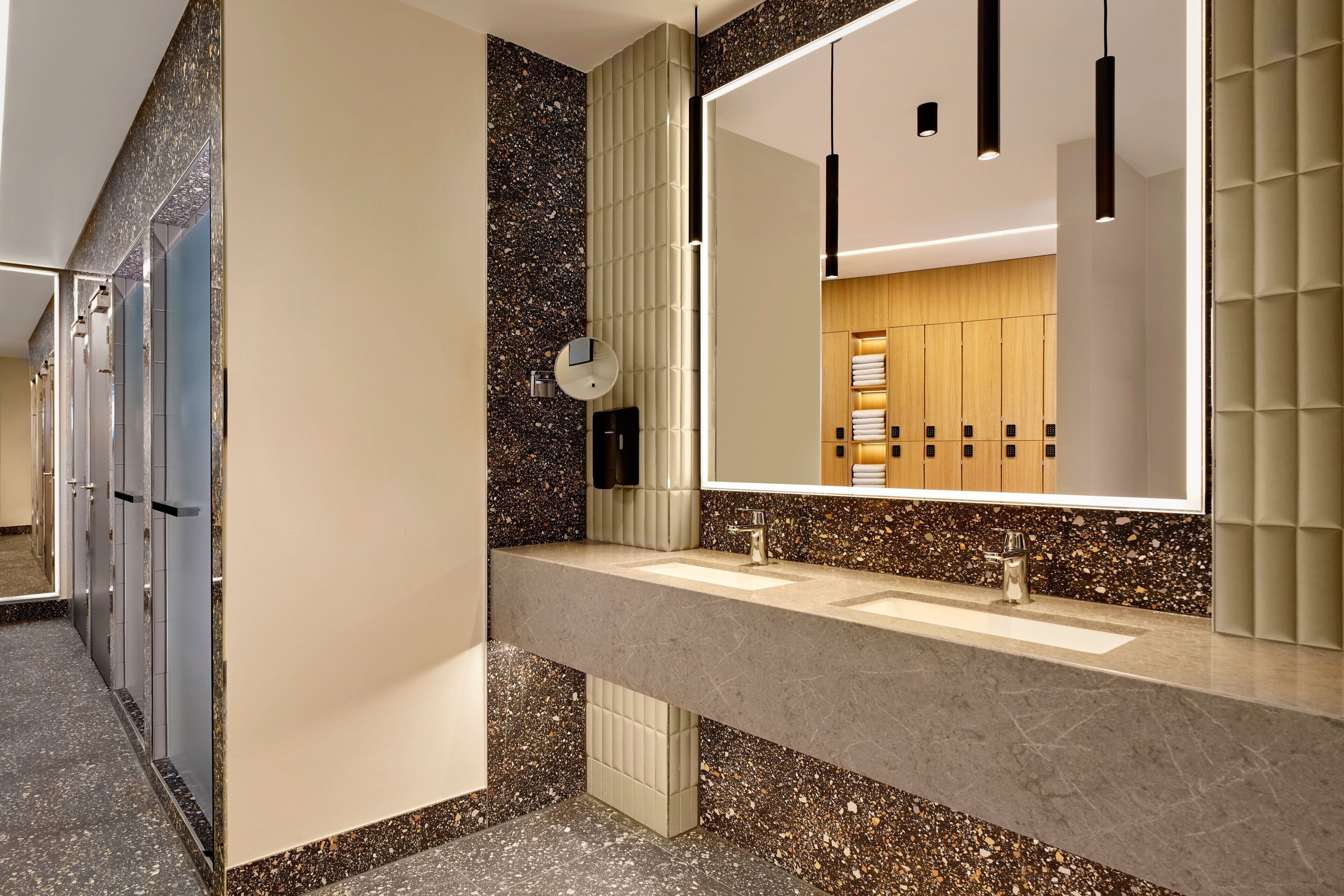 Sheraton Amsterdam Airport Hotel and Conference Center Sheraton Amsterdam Airport Hotel and Conference Center