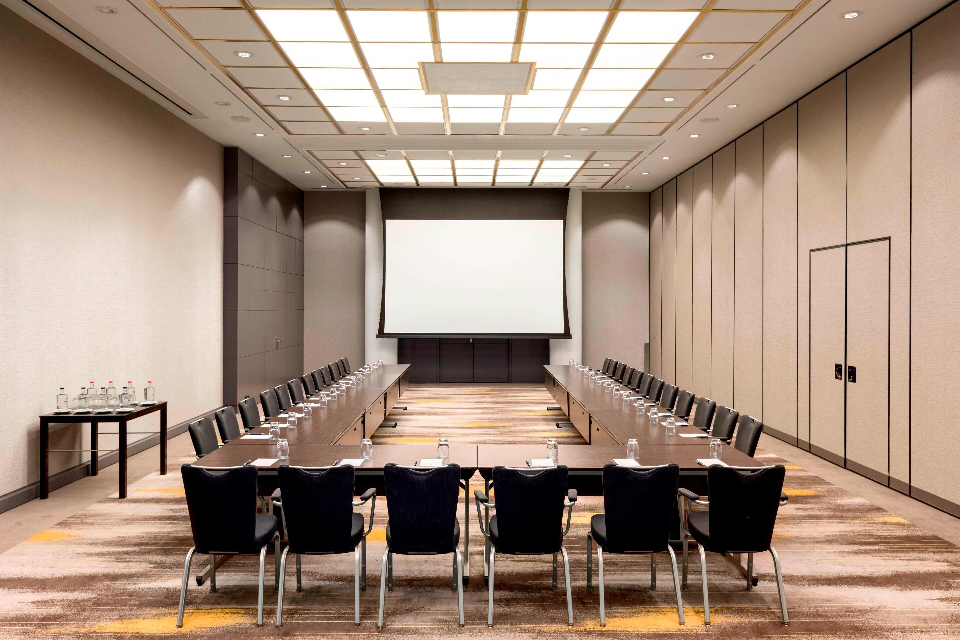Sheraton Amsterdam Airport Hotel and Conference Center Sheraton Amsterdam Airport Hotel and Conference Center