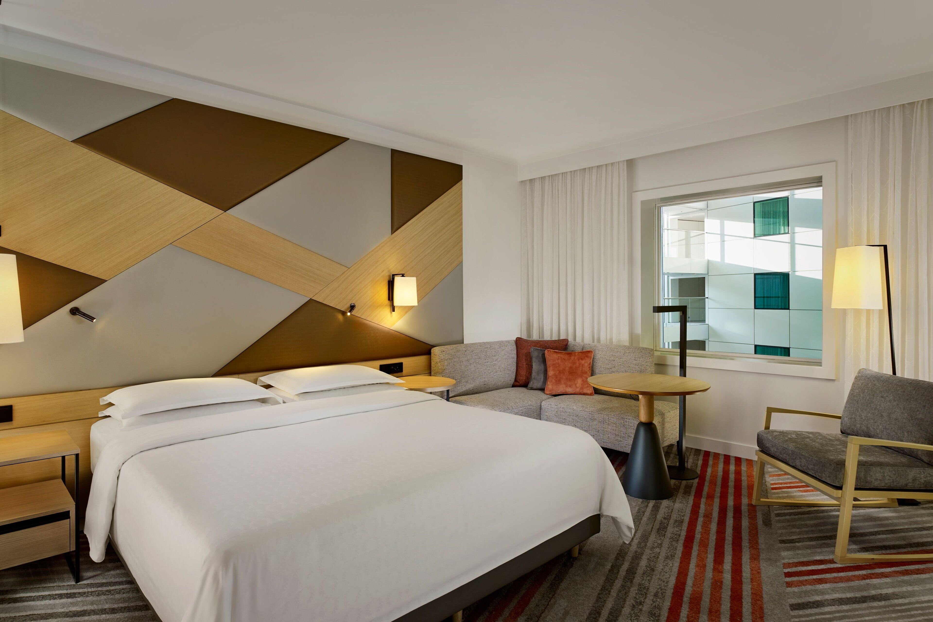 Sheraton Amsterdam Airport Hotel and Conference Center Sheraton Amsterdam Airport Hotel and Conference Center