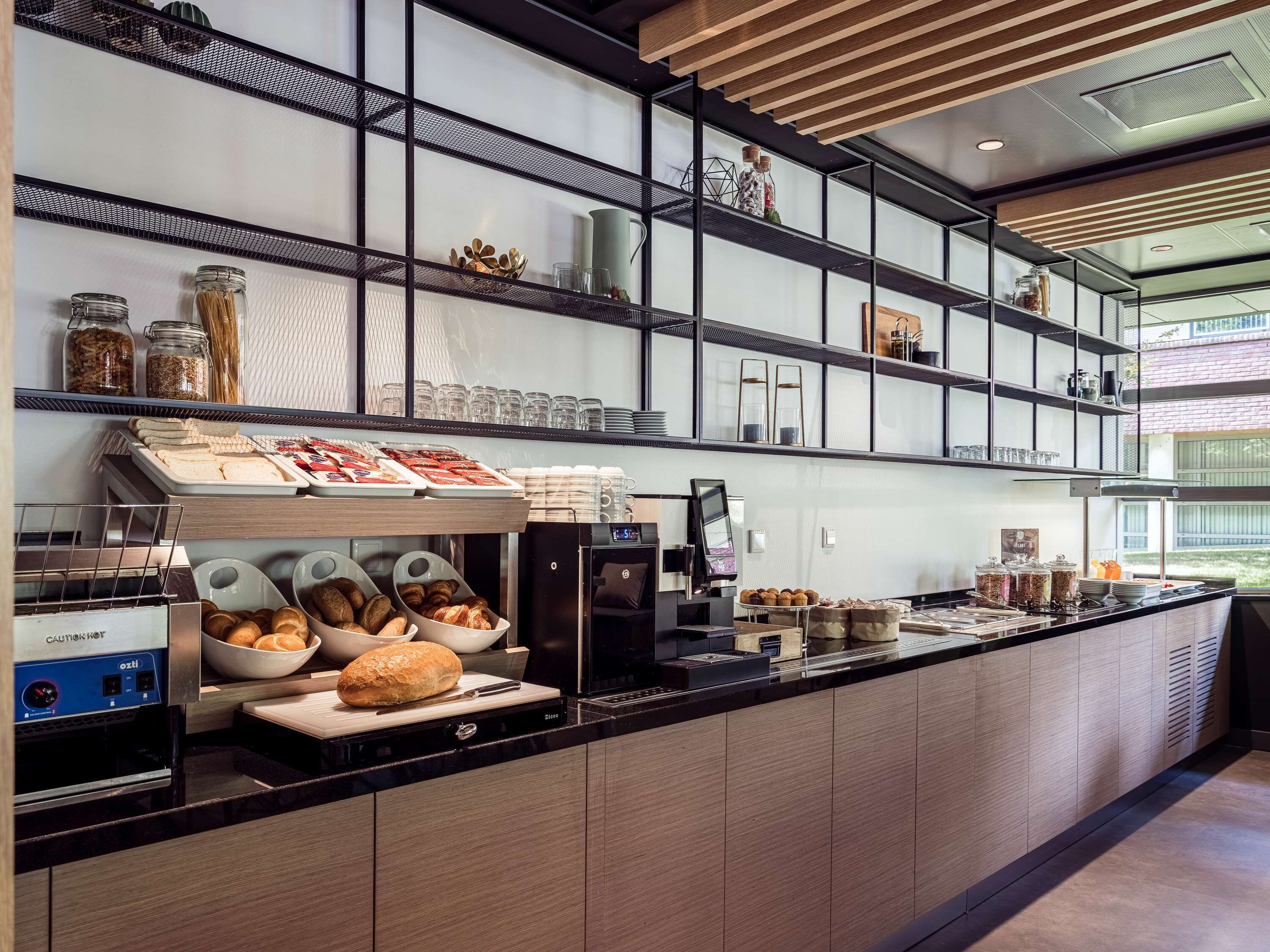 Executive Residency by Best Western Amsterdam Airport Executive Residency by Best Western Amsterdam Airport