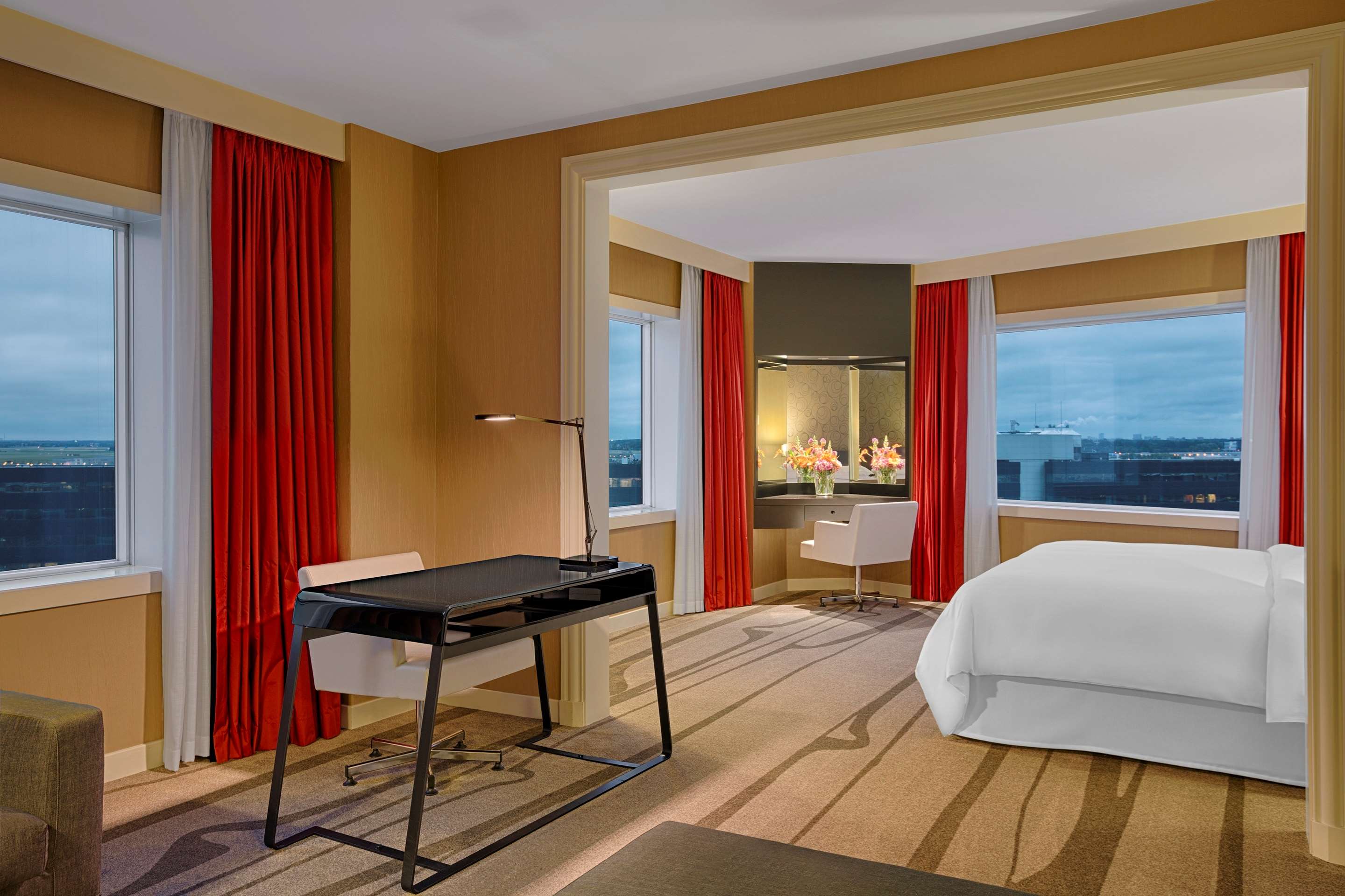 Sheraton Amsterdam Airport Hotel and Conference Center Sheraton Amsterdam Airport Hotel and Conference Center