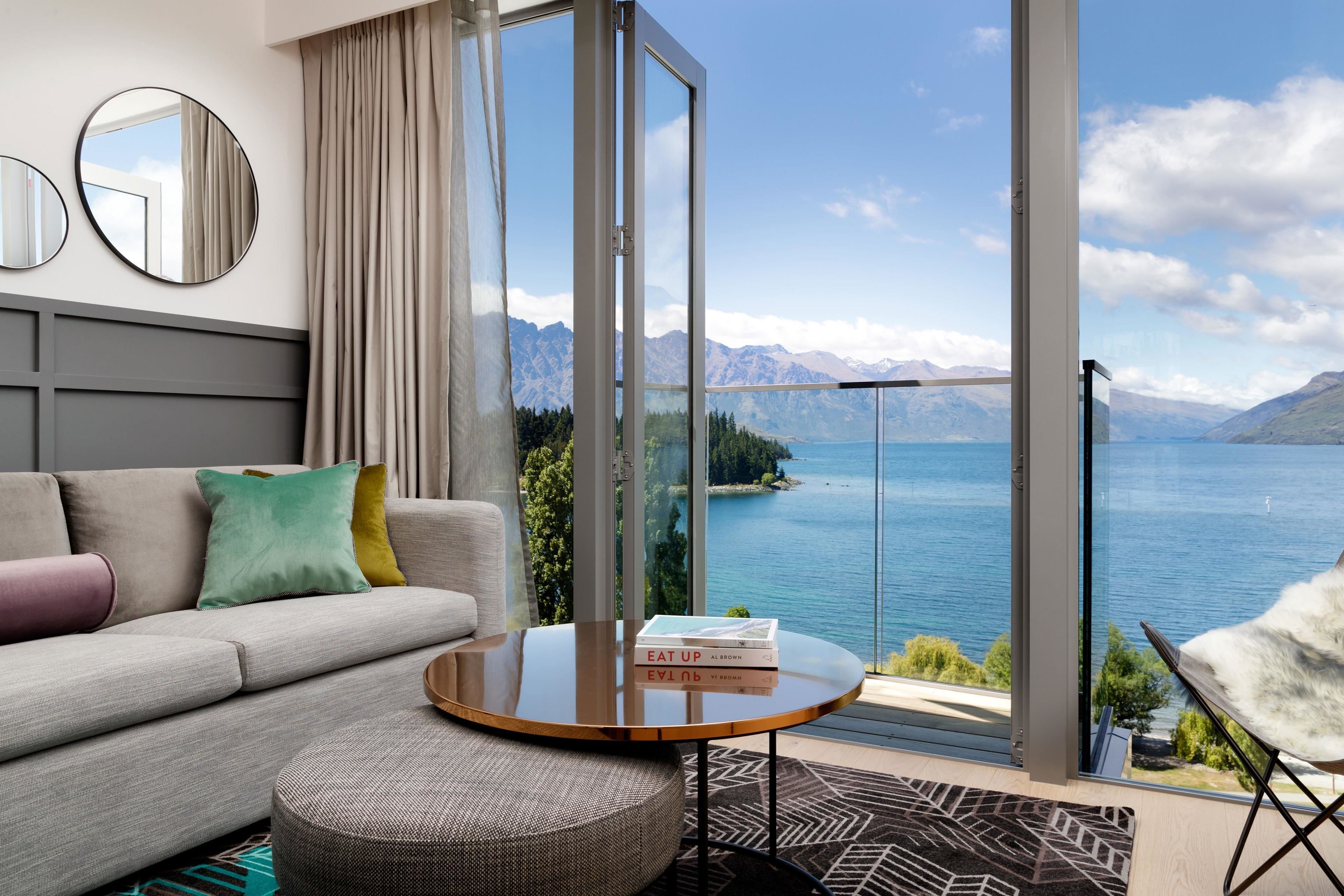 QT Queenstown QT Queenstown