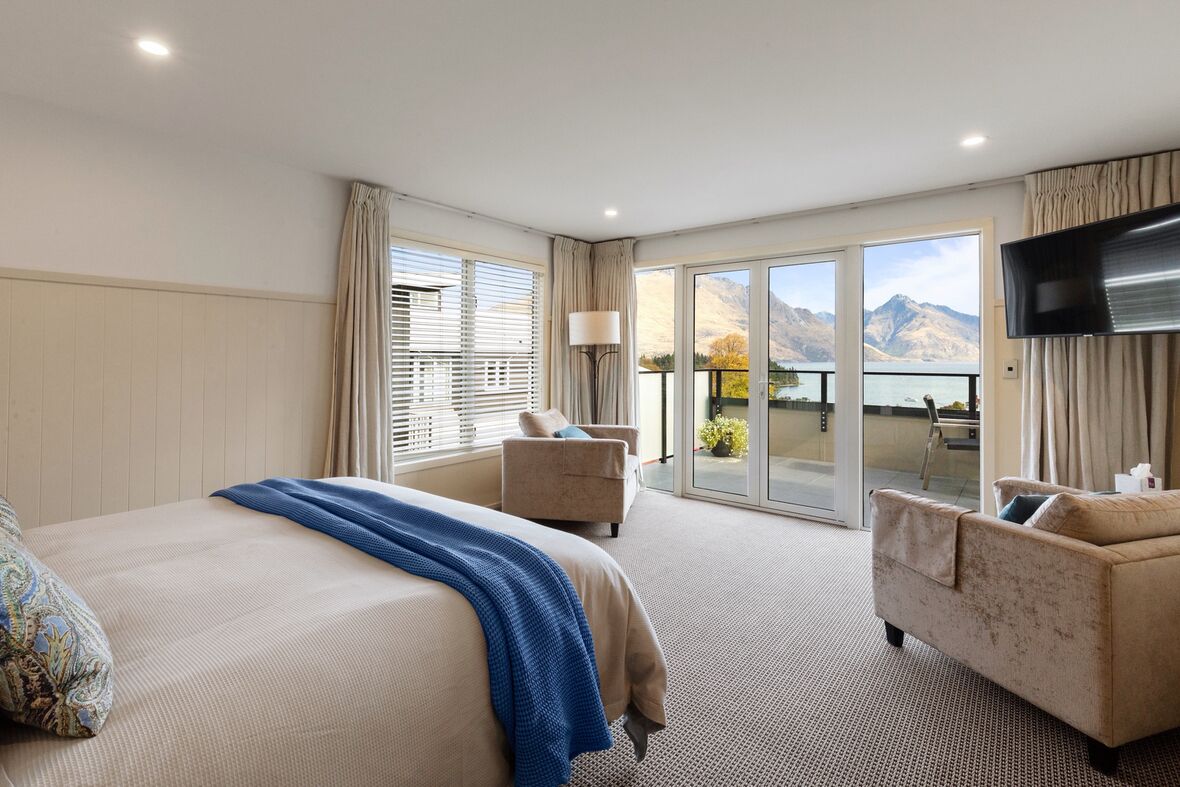 Queenstown House Boutique Bed & Breakfast & Apartments Queenstown House Boutique Bed & Breakfast & Apartments