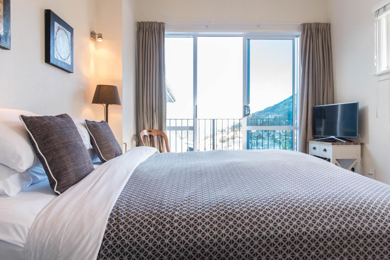 Queenstown House Boutique Bed & Breakfast & Apartments Queenstown House Boutique Bed & Breakfast & Apartments
