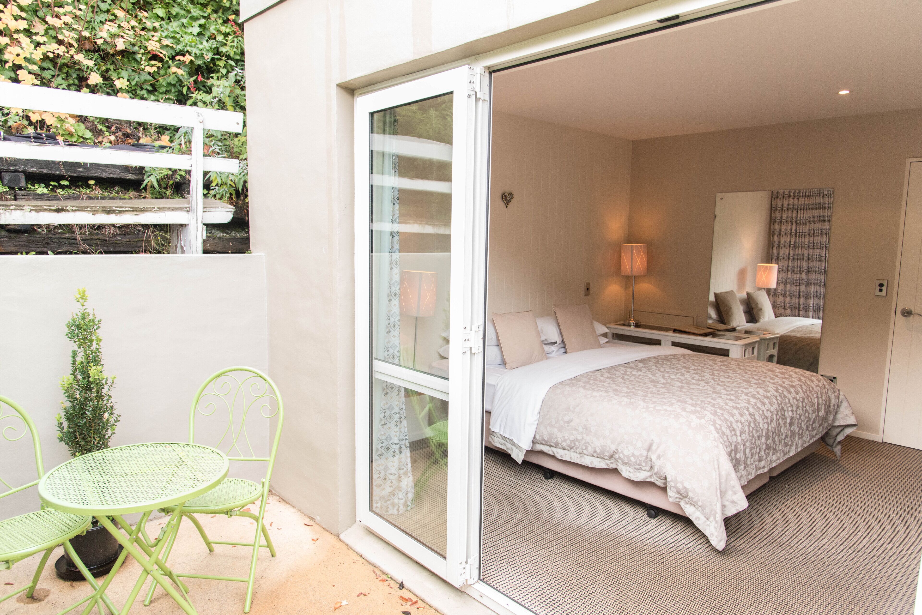 Queenstown House Boutique Bed & Breakfast & Apartments Queenstown House Boutique Bed & Breakfast & Apartments