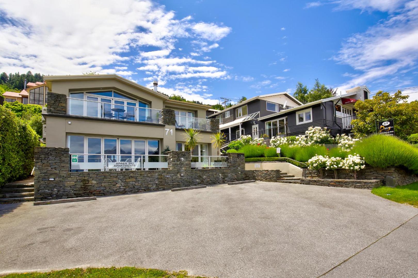 Queenstown House Boutique Bed & Breakfast & Apartments Queenstown House Boutique Bed & Breakfast & Apartments