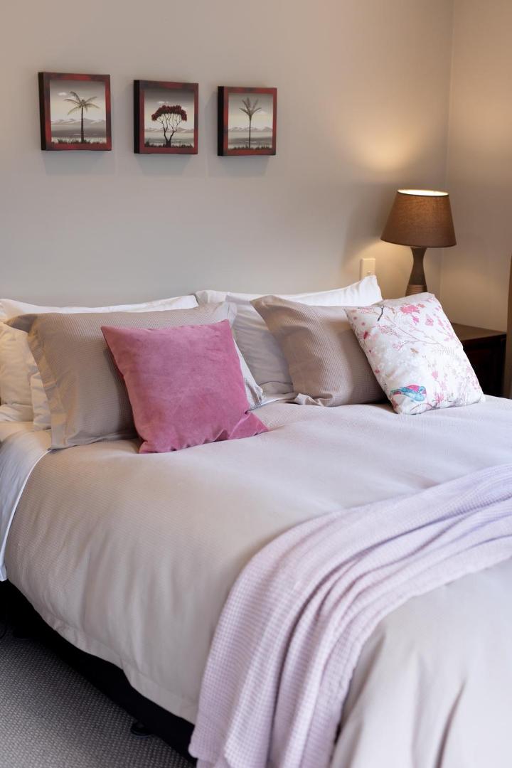 Queenstown House Boutique Bed & Breakfast & Apartments Queenstown House Boutique Bed & Breakfast & Apartments