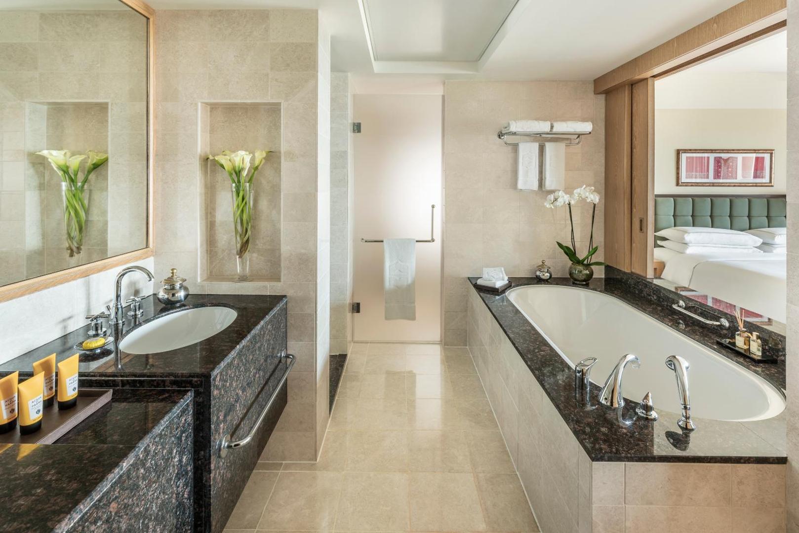 Hilton Muscat Al Bandar