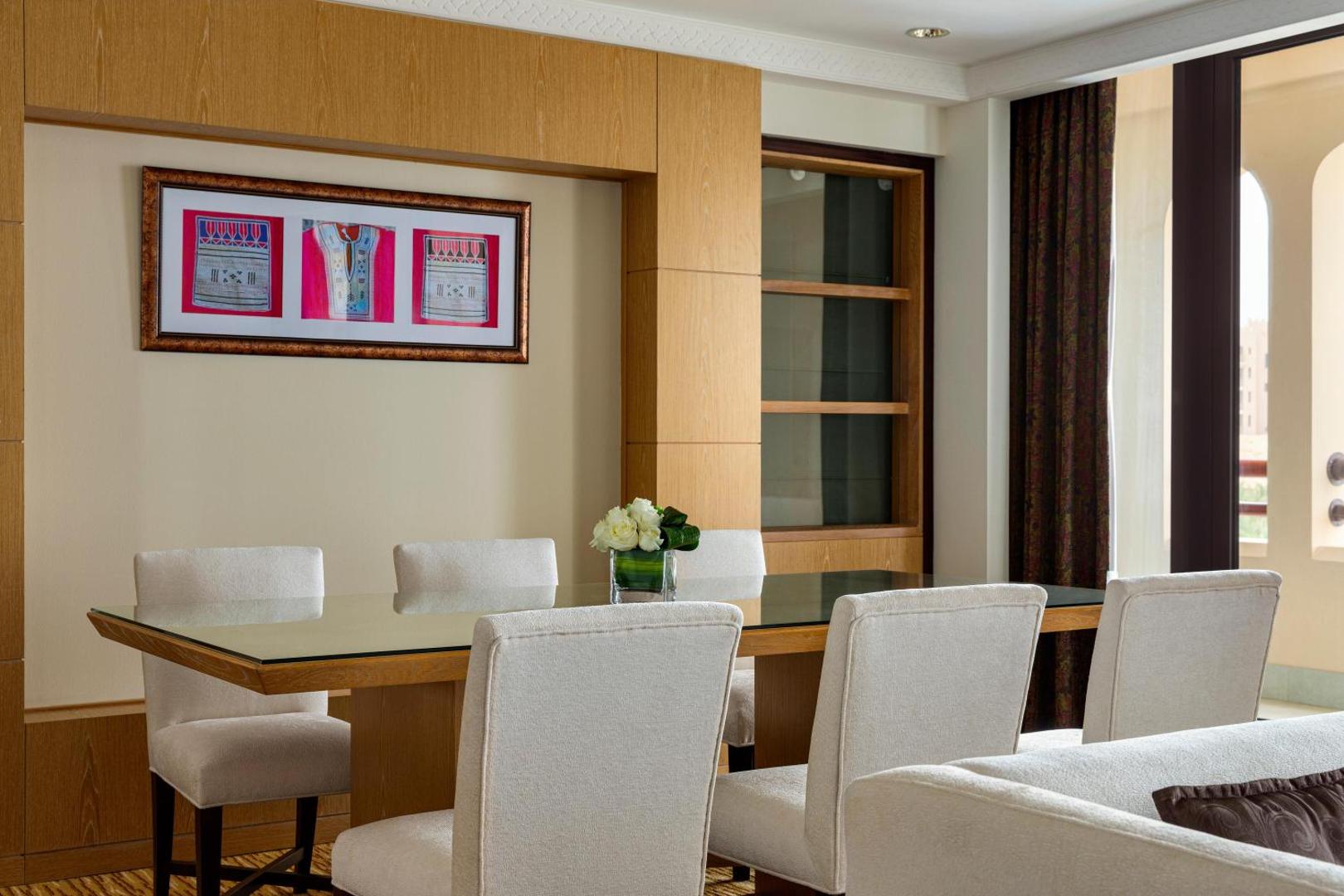 Hilton Muscat Al Bandar