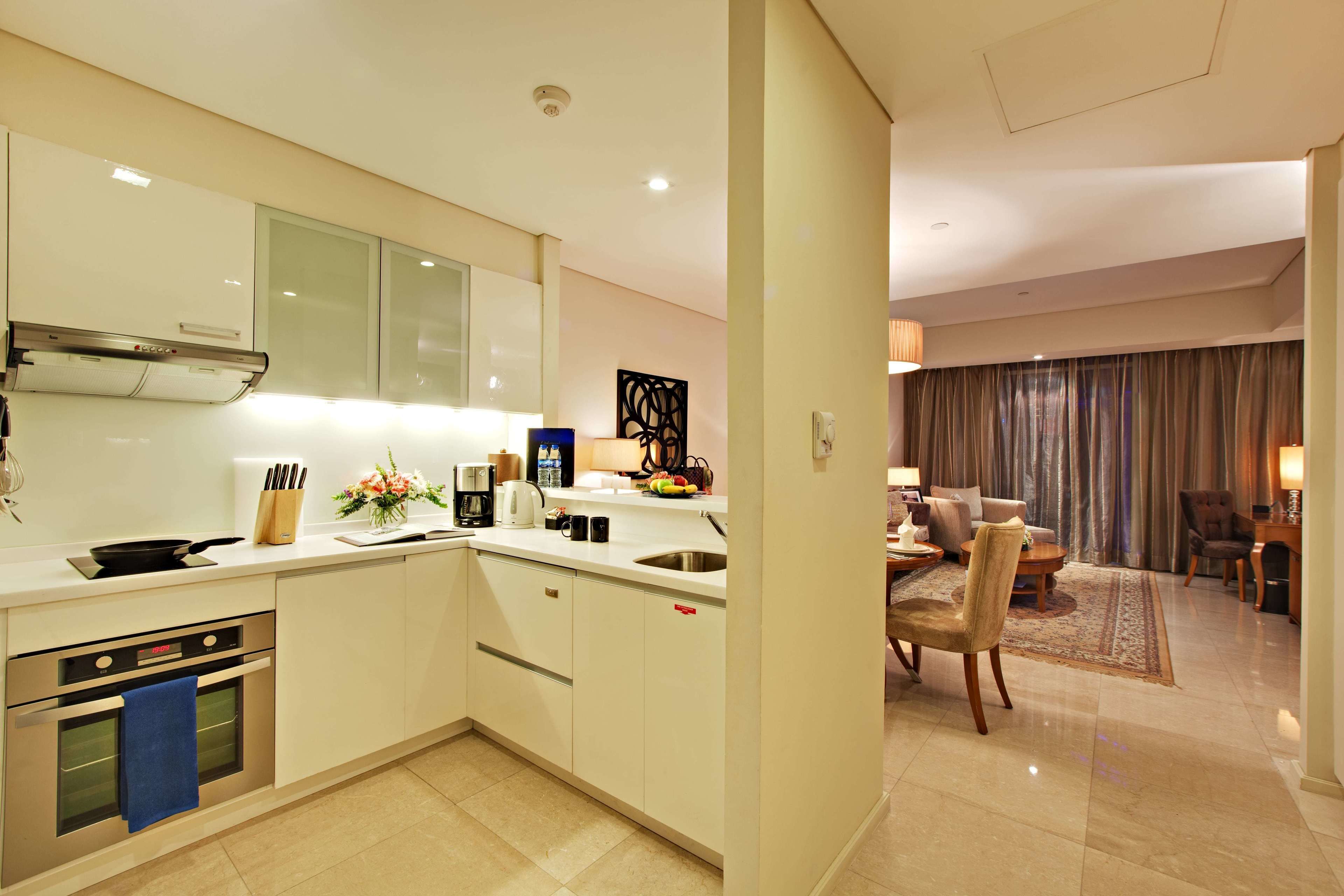 Joy Nostalg Hotel & Suites Manila Joy Nostalg Hotel & Suites Manila