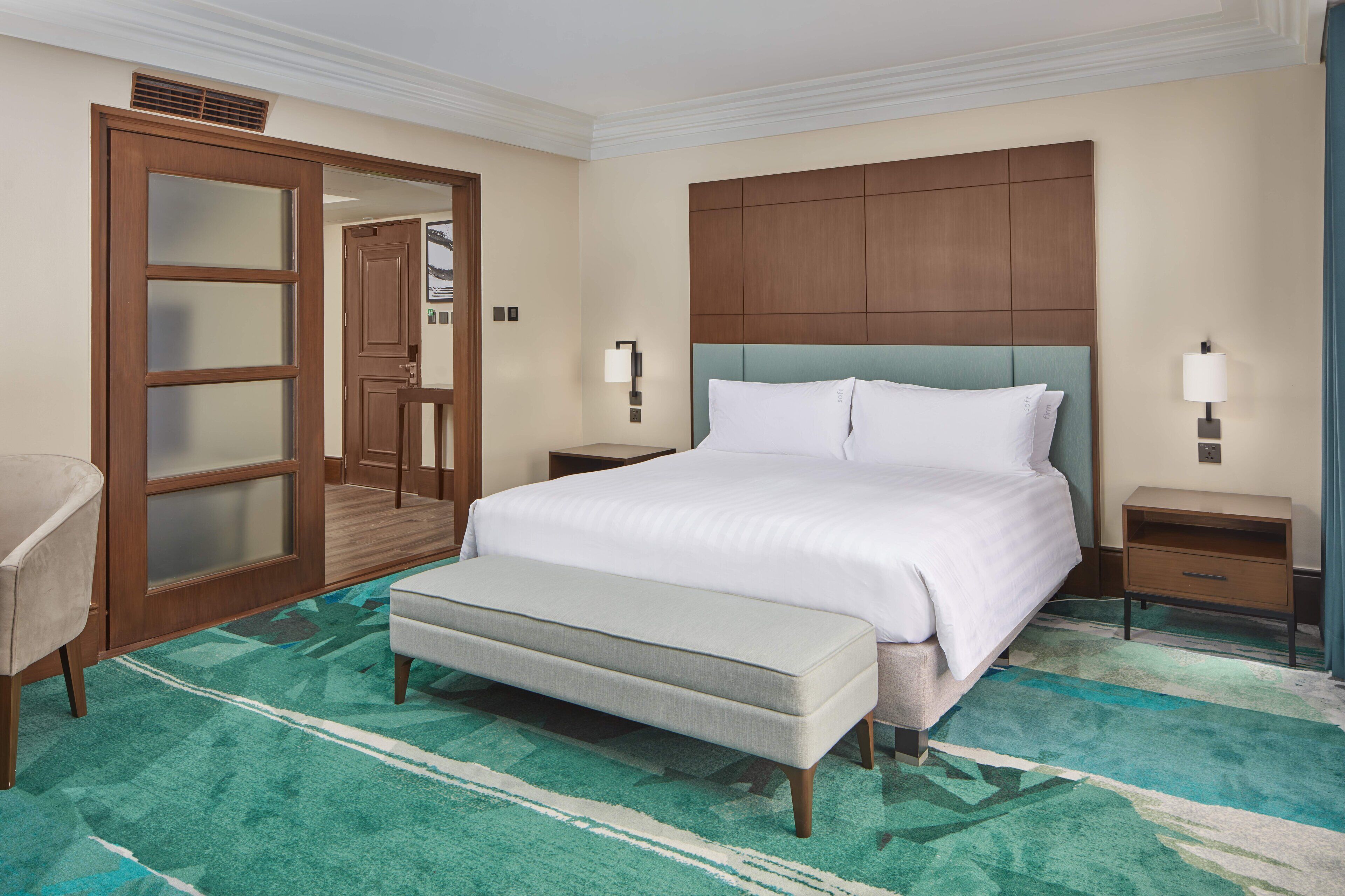 Holiday Inn Manila Galleria Holiday Inn Manila Galleria