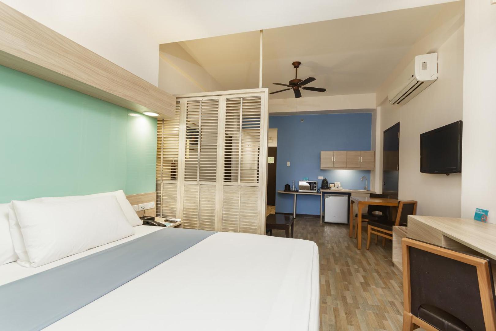 Microtel by Wyndham Mall of Asia Microtel by Wyndham Mall of Asia