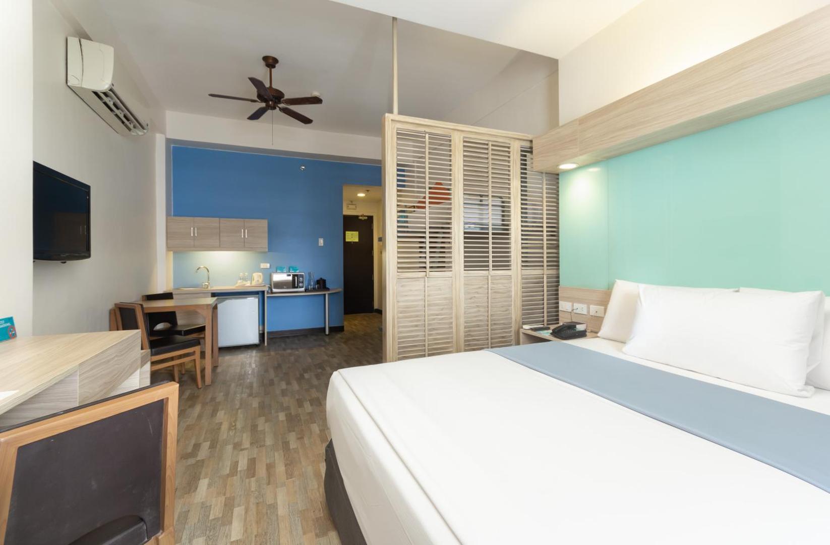 Microtel by Wyndham Mall of Asia Microtel by Wyndham Mall of Asia