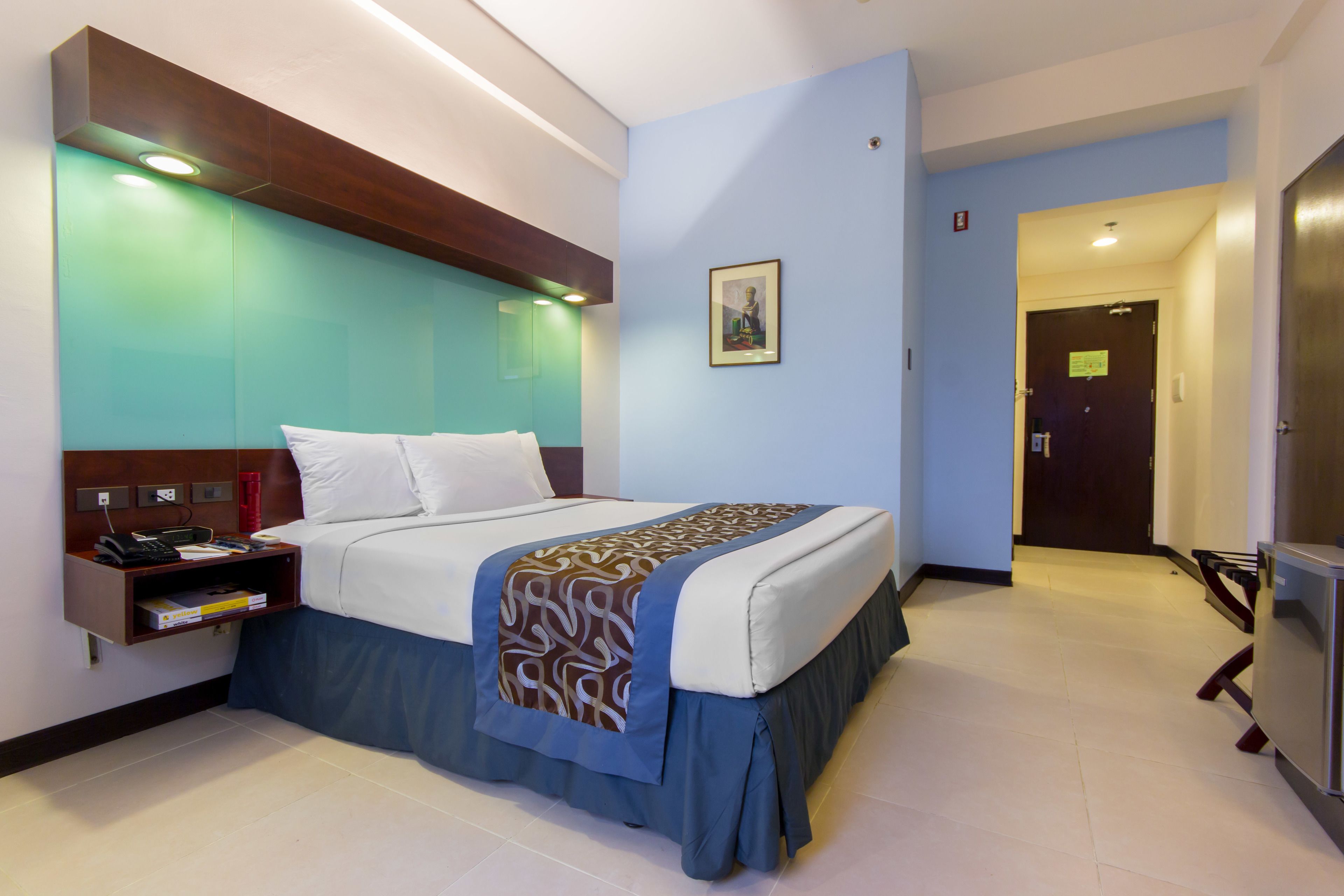 Microtel by Wyndham Mall of Asia Microtel by Wyndham Mall of Asia