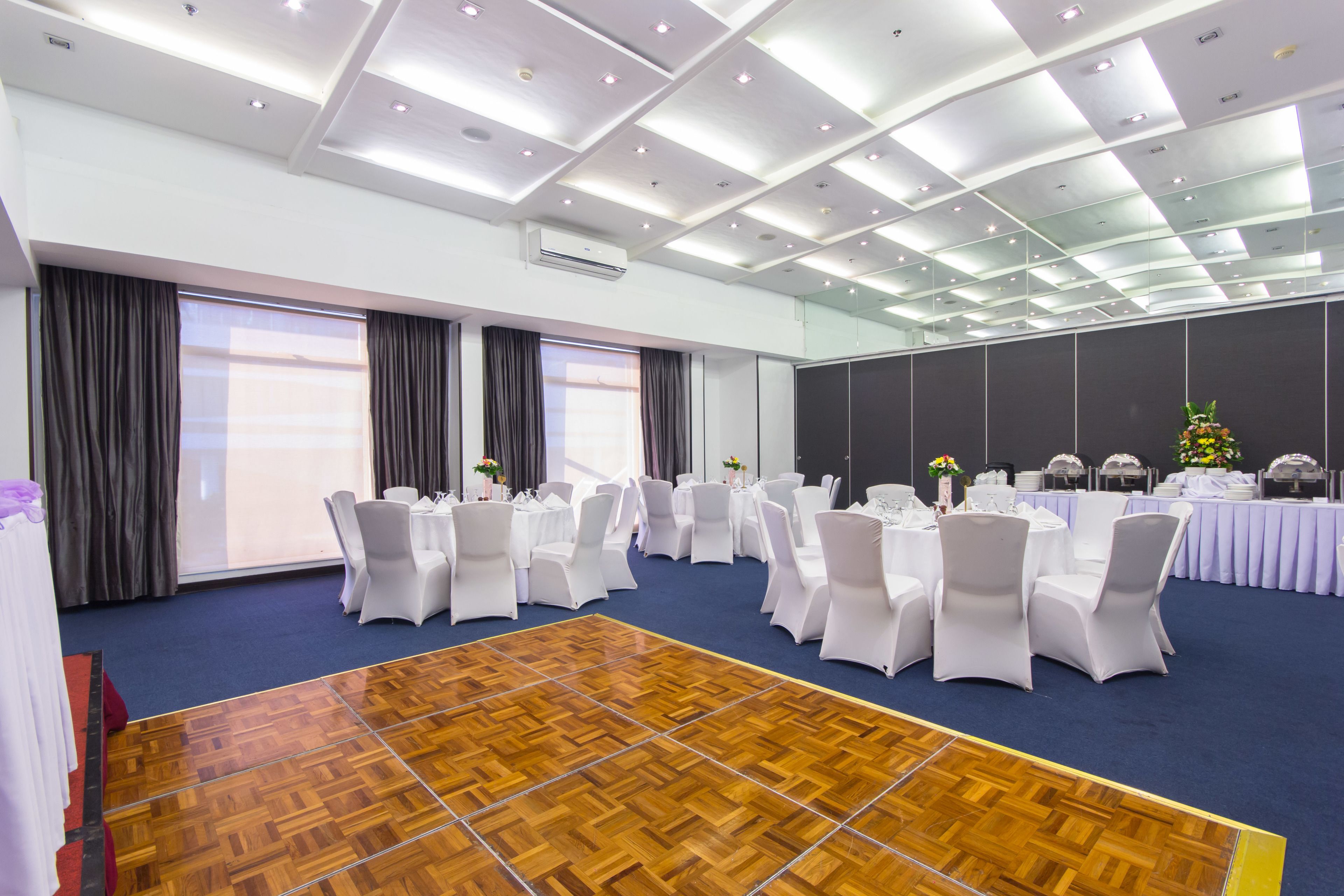 Microtel by Wyndham Mall of Asia Microtel by Wyndham Mall of Asia