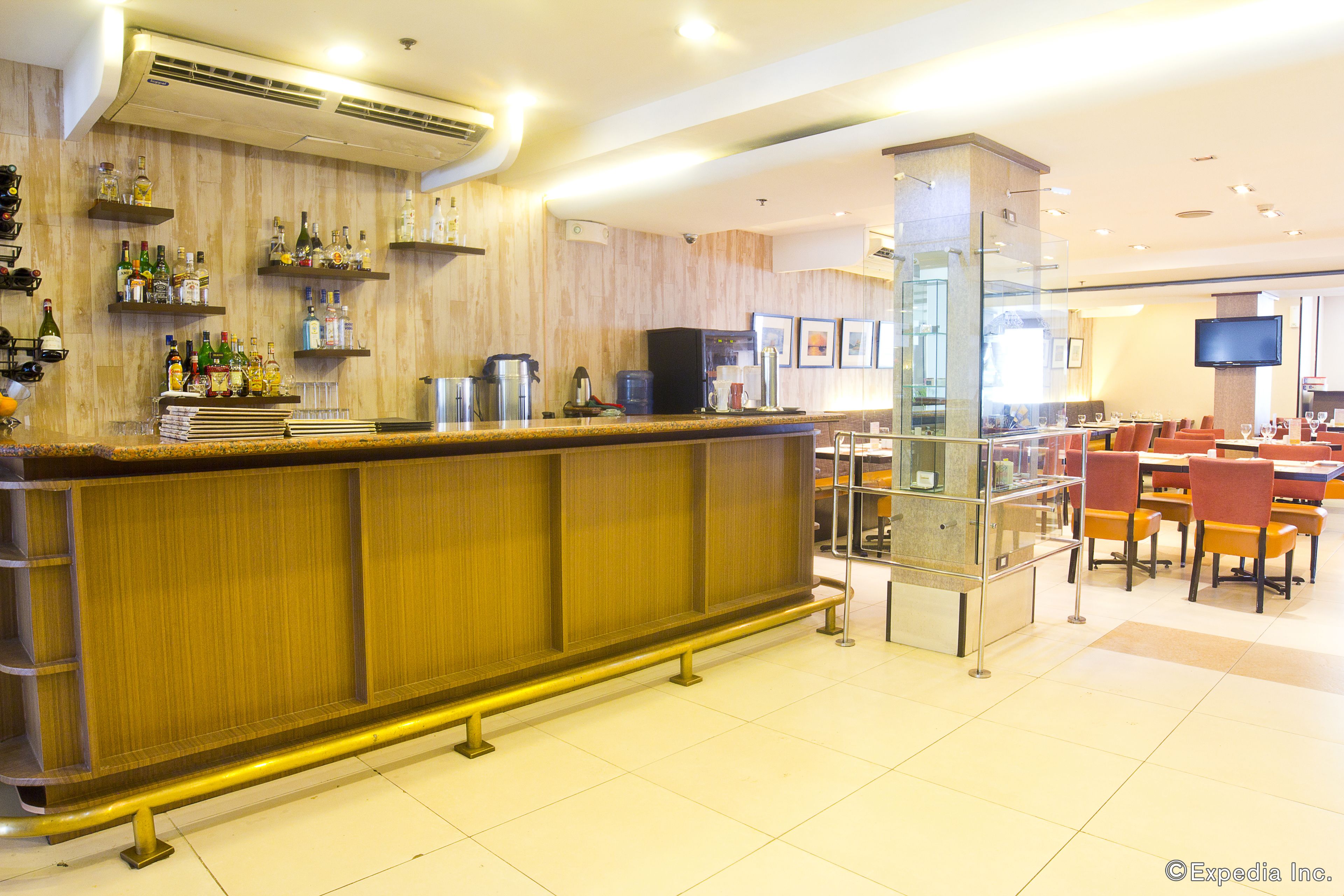 Microtel by Wyndham Mall of Asia Microtel by Wyndham Mall of Asia