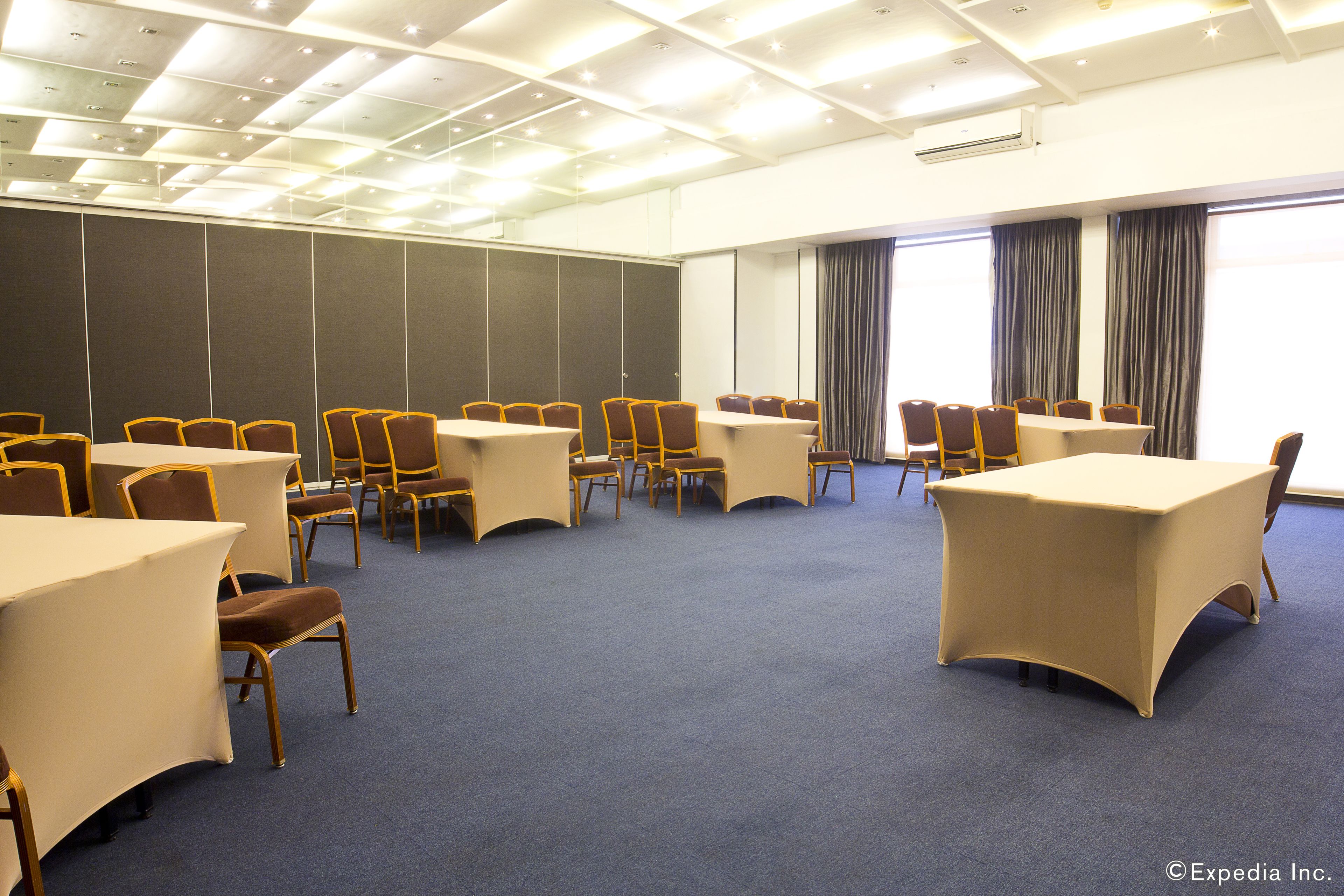 Microtel by Wyndham Mall of Asia Microtel by Wyndham Mall of Asia