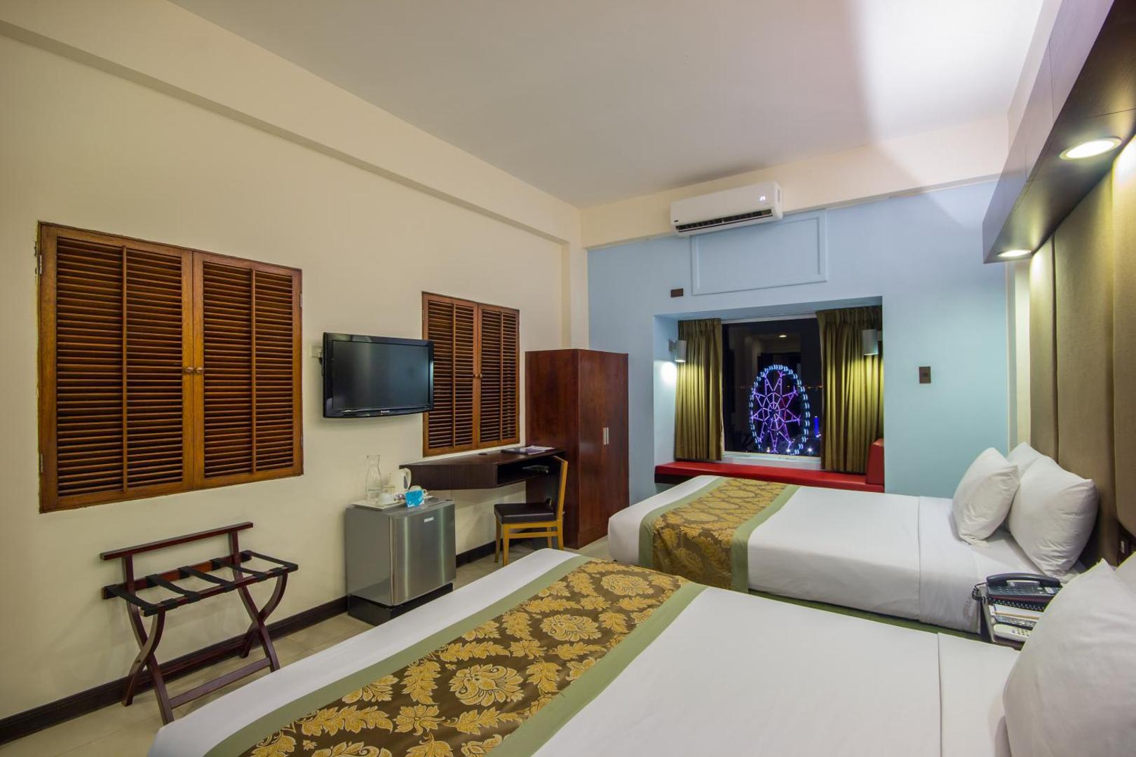 Microtel by Wyndham Mall of Asia Microtel by Wyndham Mall of Asia