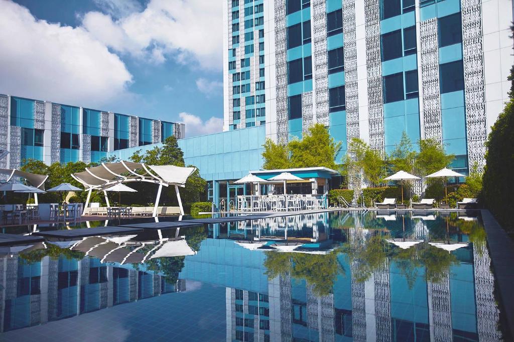 Crimson Hotel Filinvest City Manila Crimson Hotel Filinvest City Manila