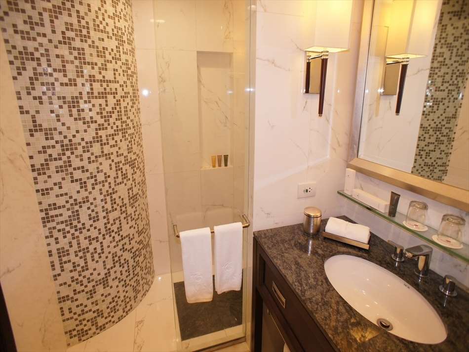Crimson Hotel Filinvest City Manila Crimson Hotel Filinvest City Manila