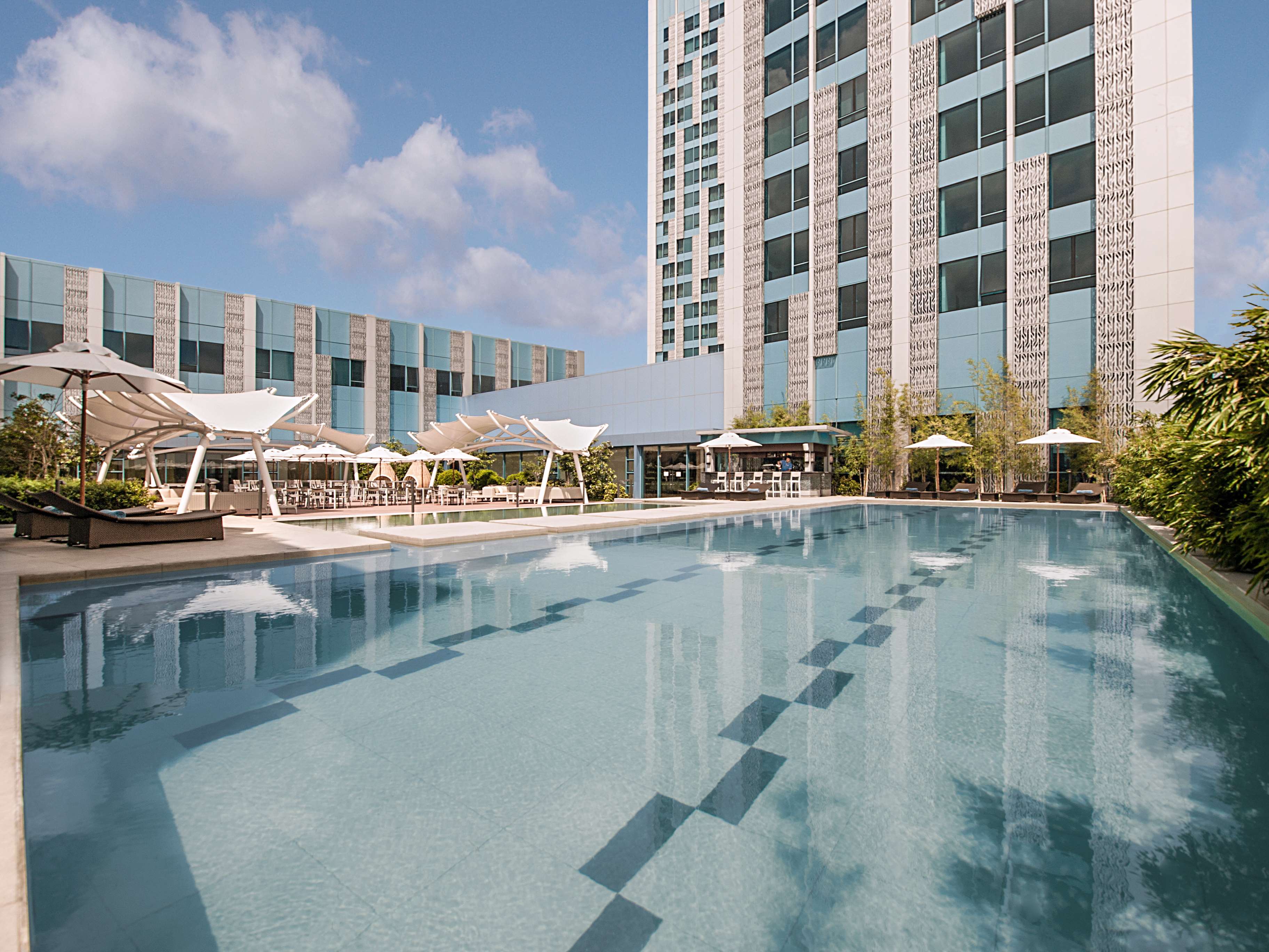 Crimson Hotel Filinvest City Manila Crimson Hotel Filinvest City Manila