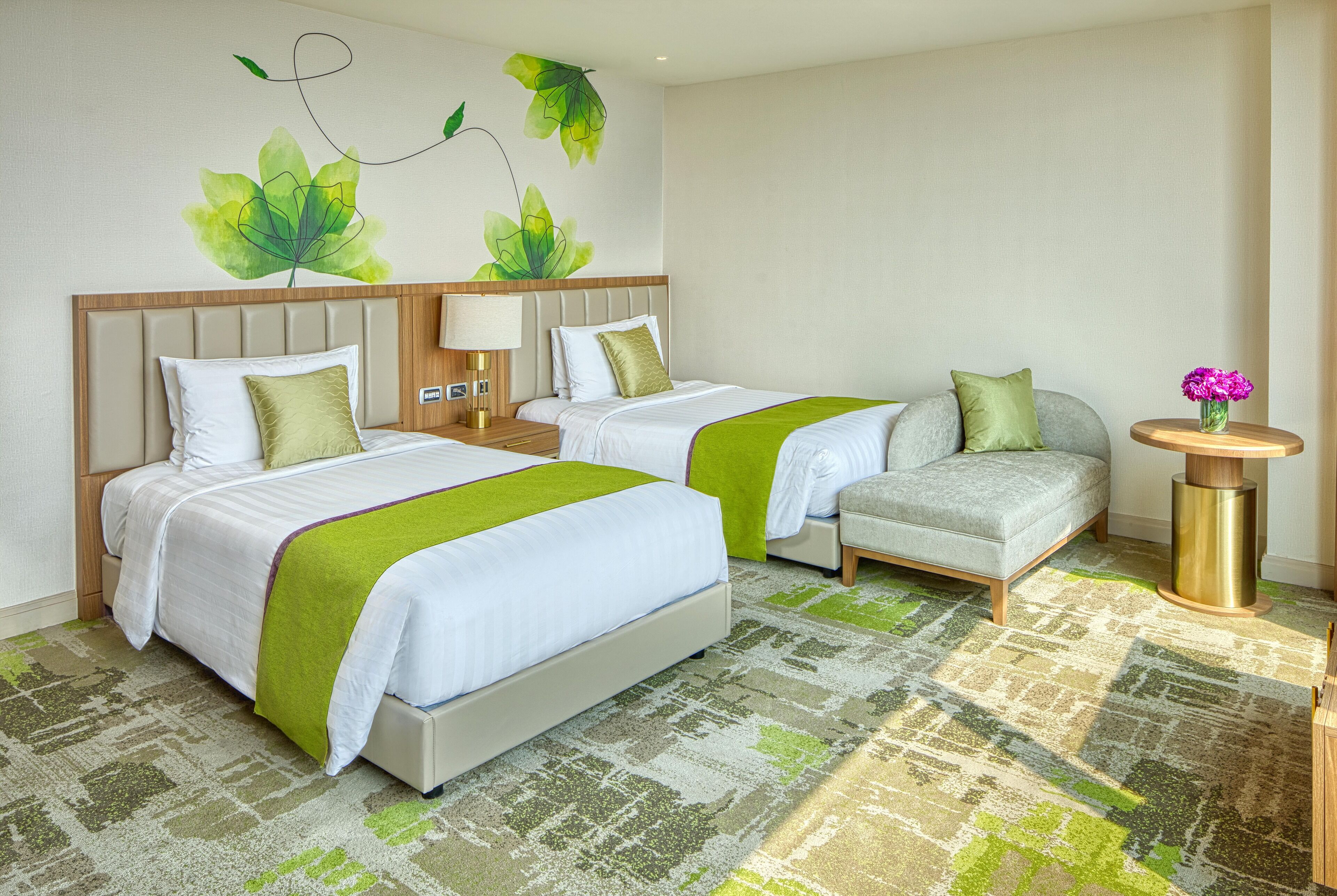 Eastwood Richmonde Eastwood Richmonde