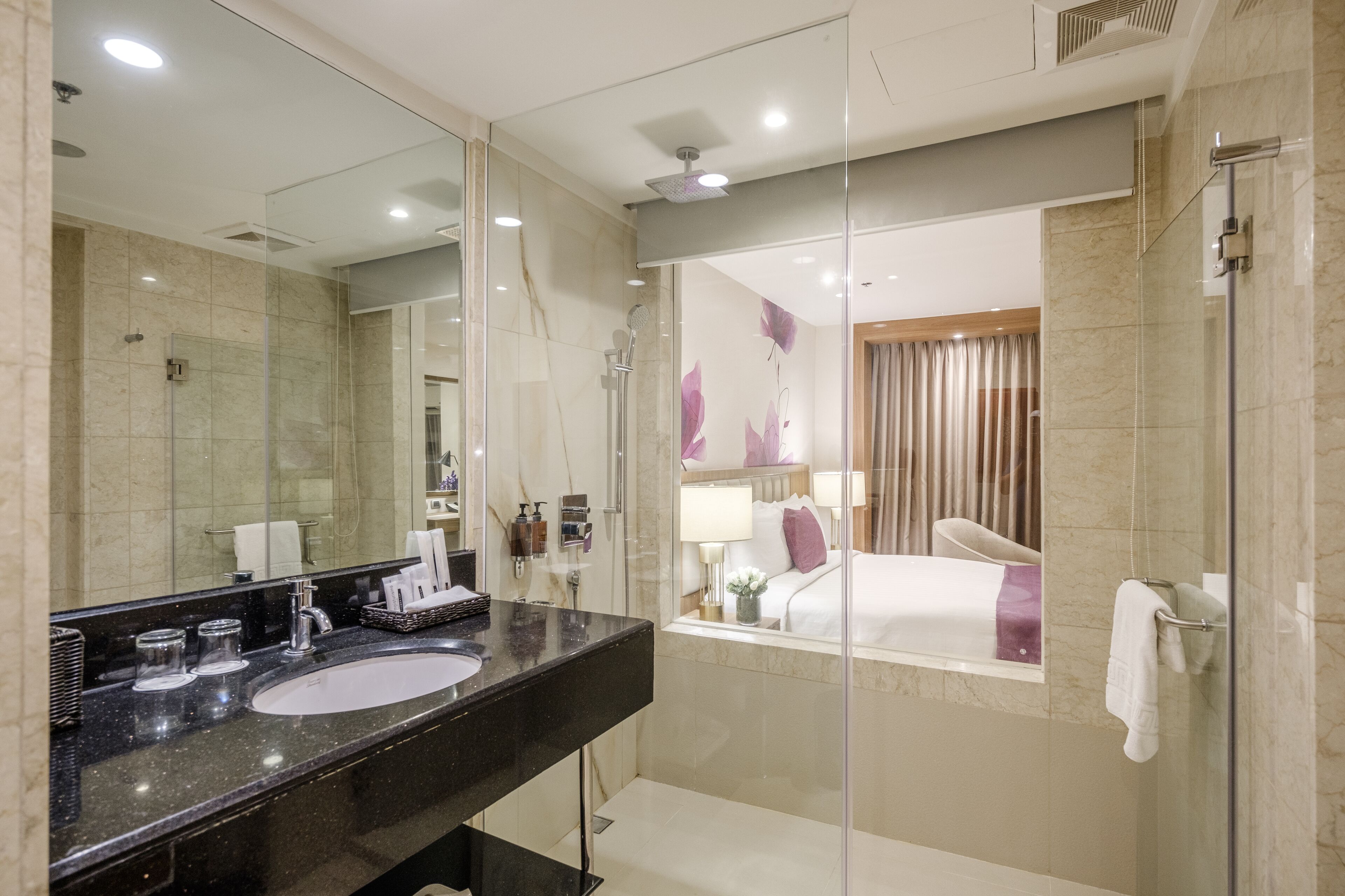 Eastwood Richmonde Eastwood Richmonde