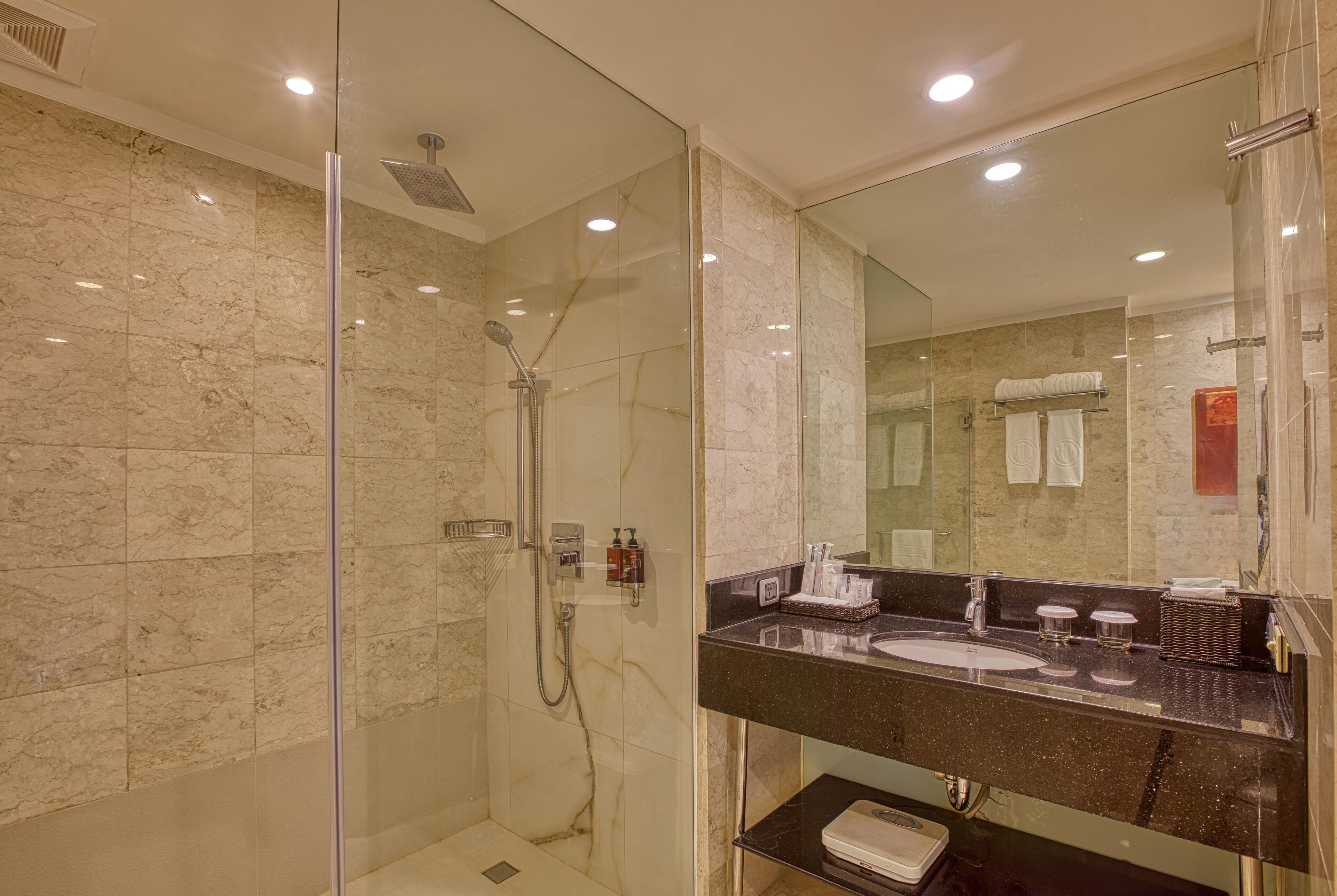 Eastwood Richmonde Eastwood Richmonde