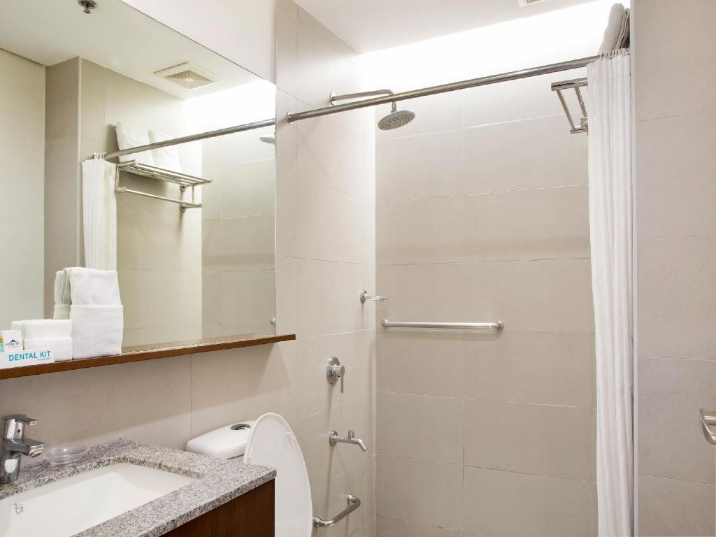 Microtel by Wyndham Acropolis Microtel by Wyndham Acropolis