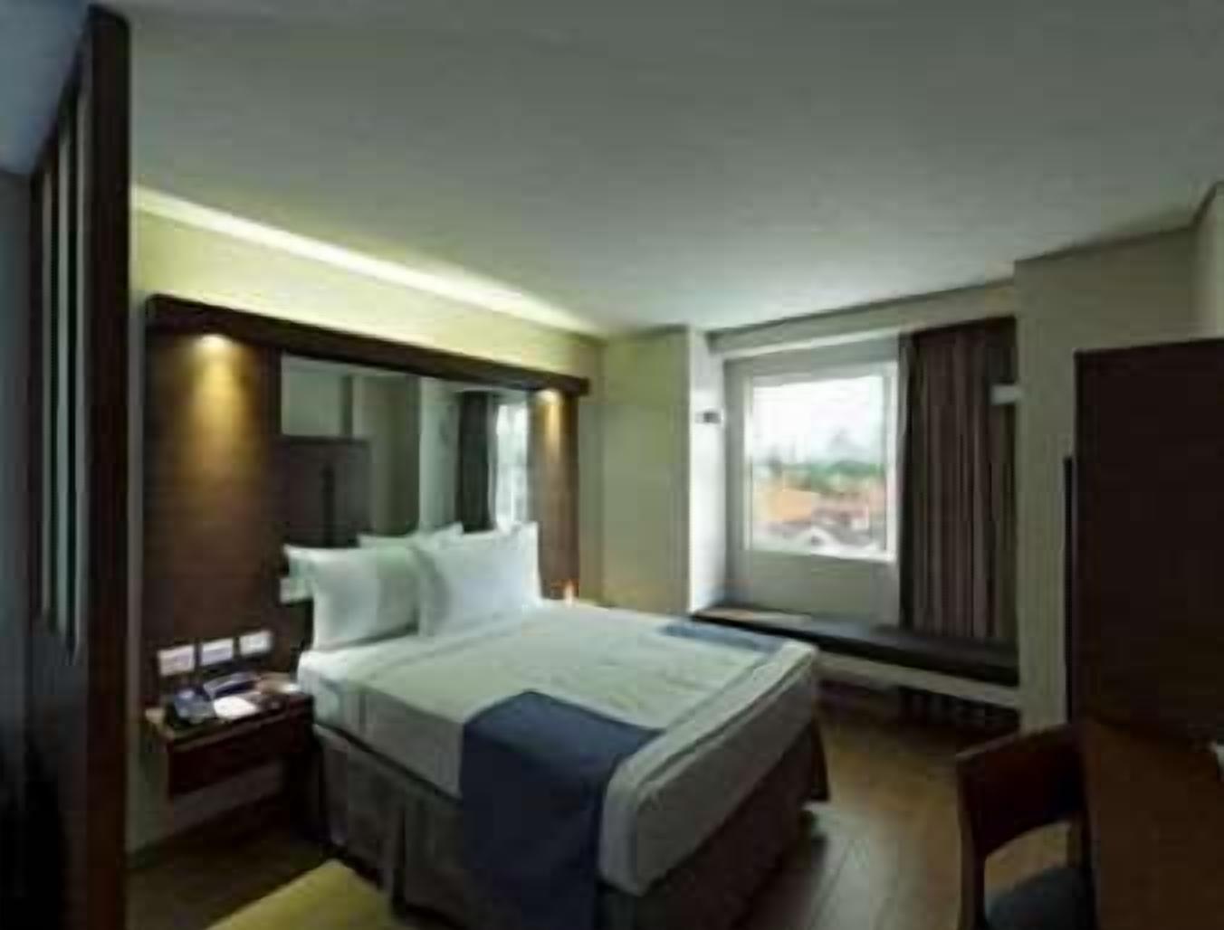 Microtel by Wyndham Acropolis Microtel by Wyndham Acropolis