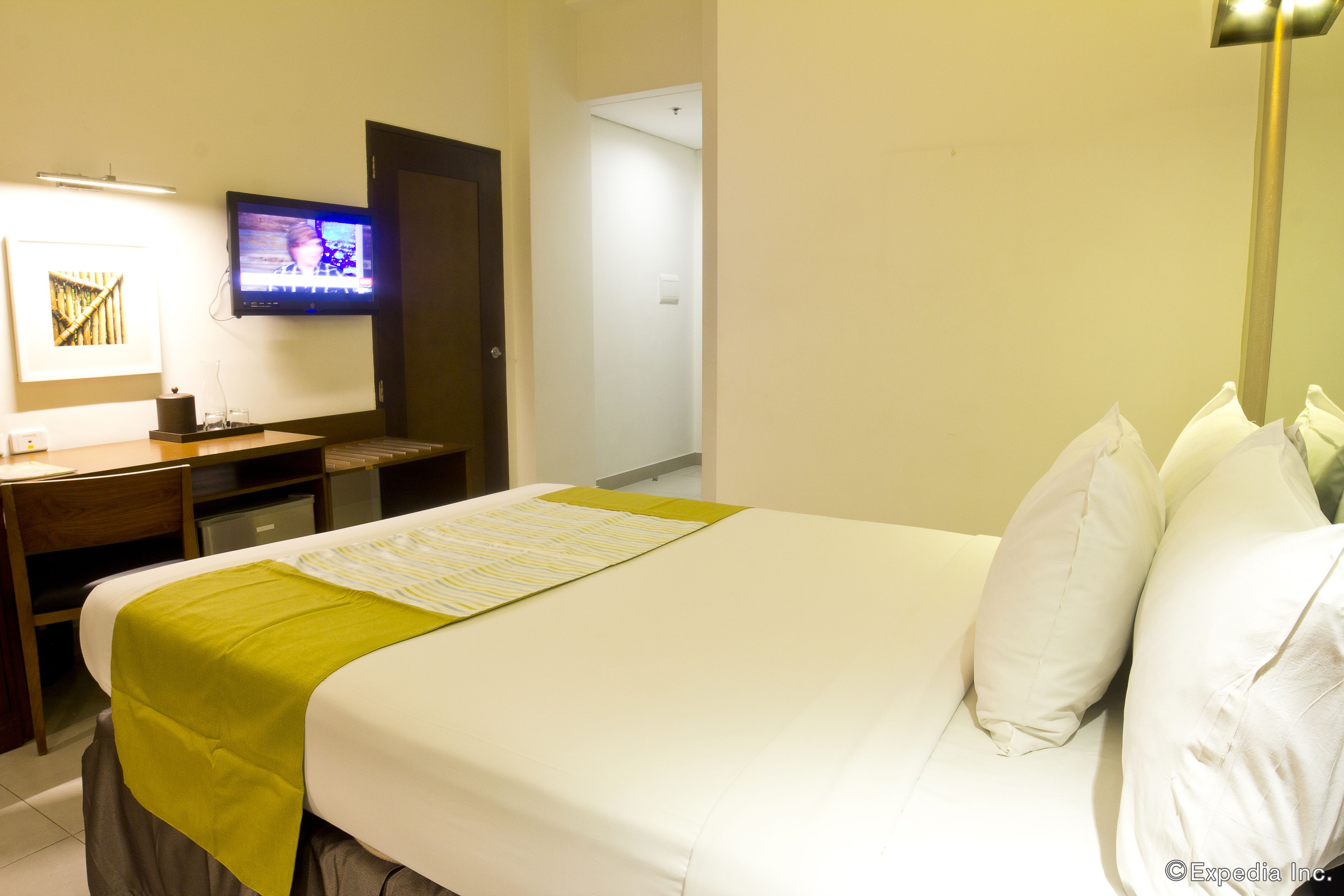Microtel by Wyndham Acropolis Microtel by Wyndham Acropolis