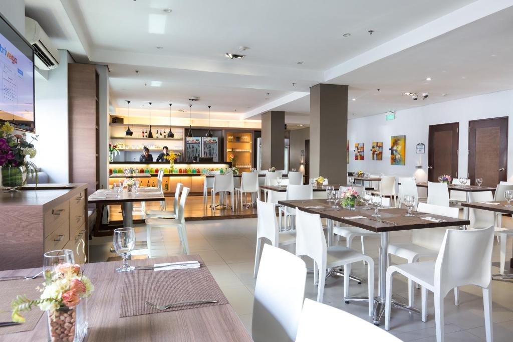 Microtel by Wyndham Acropolis Microtel by Wyndham Acropolis