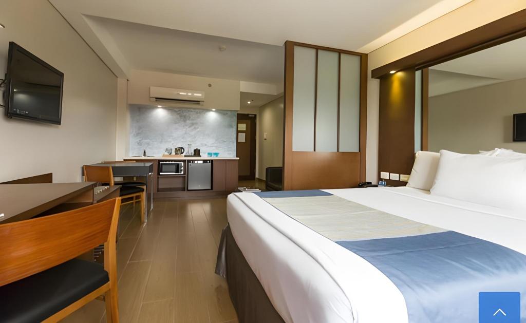 Microtel by Wyndham Acropolis Microtel by Wyndham Acropolis