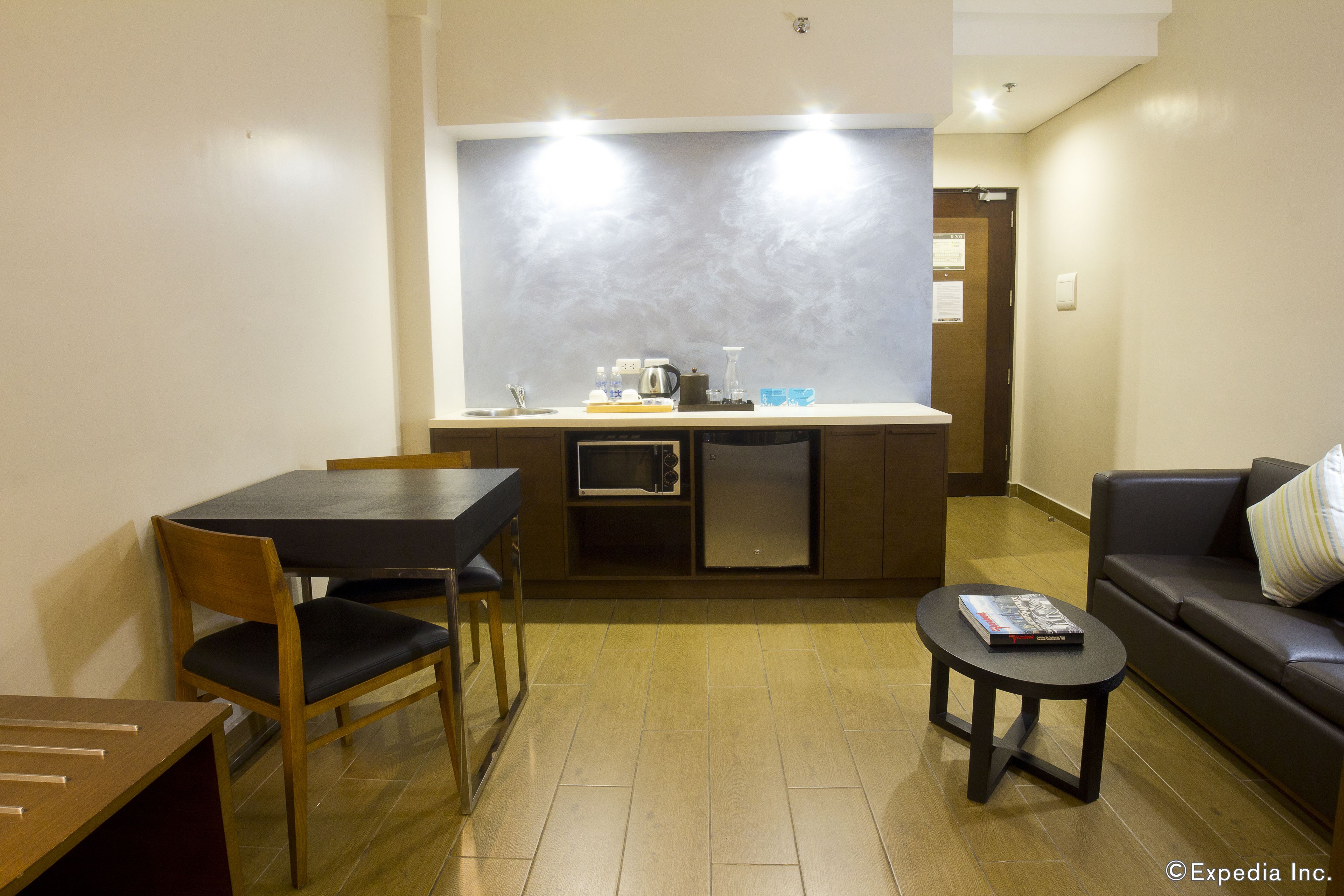 Microtel by Wyndham Acropolis Microtel by Wyndham Acropolis