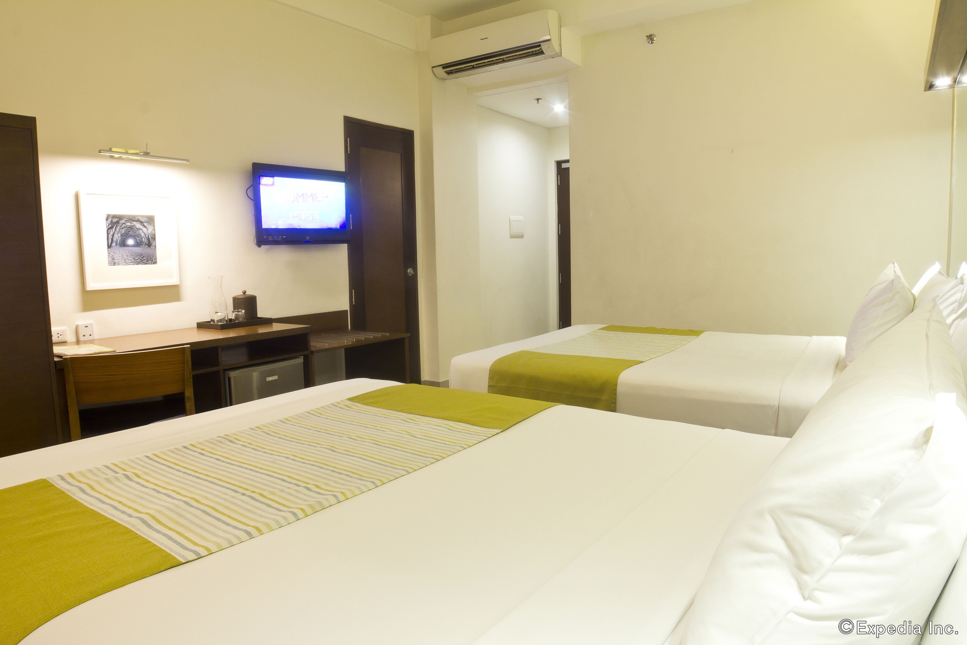 Microtel by Wyndham Acropolis Microtel by Wyndham Acropolis