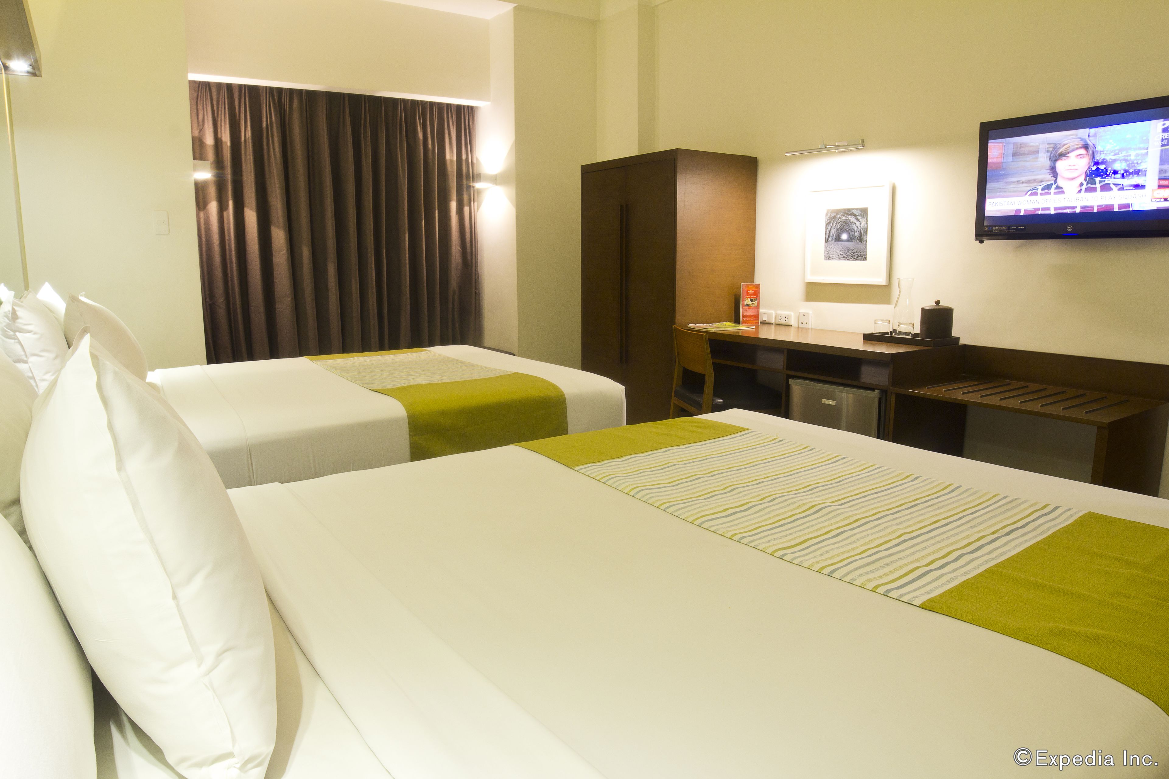 Microtel by Wyndham Acropolis Microtel by Wyndham Acropolis