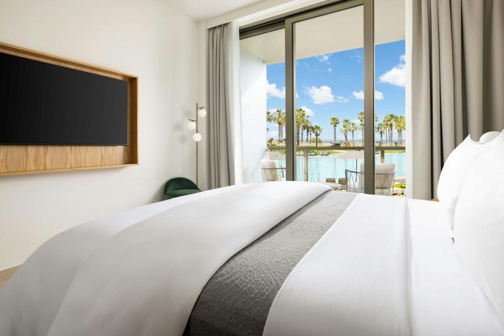 The Westin Salgados Beach Resort, Algarve