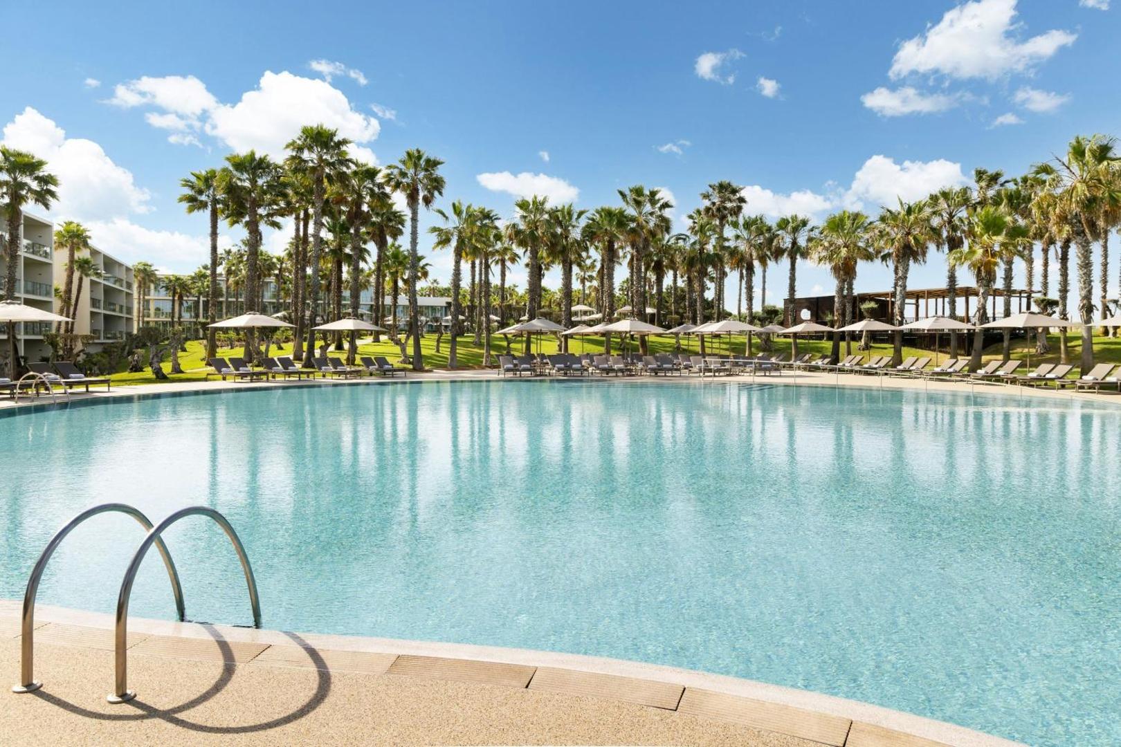 The Westin Salgados Beach Resort, Algarve