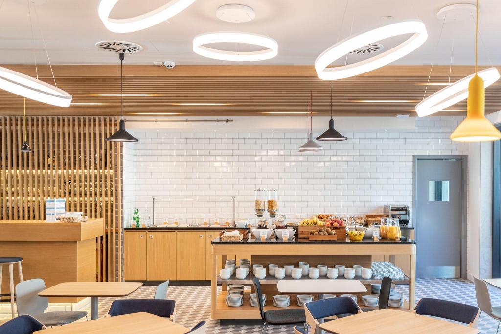 Holiday Inn Express Lisbon - Plaza Saldanha Holiday Inn Express Lisbon - Plaza Saldanha