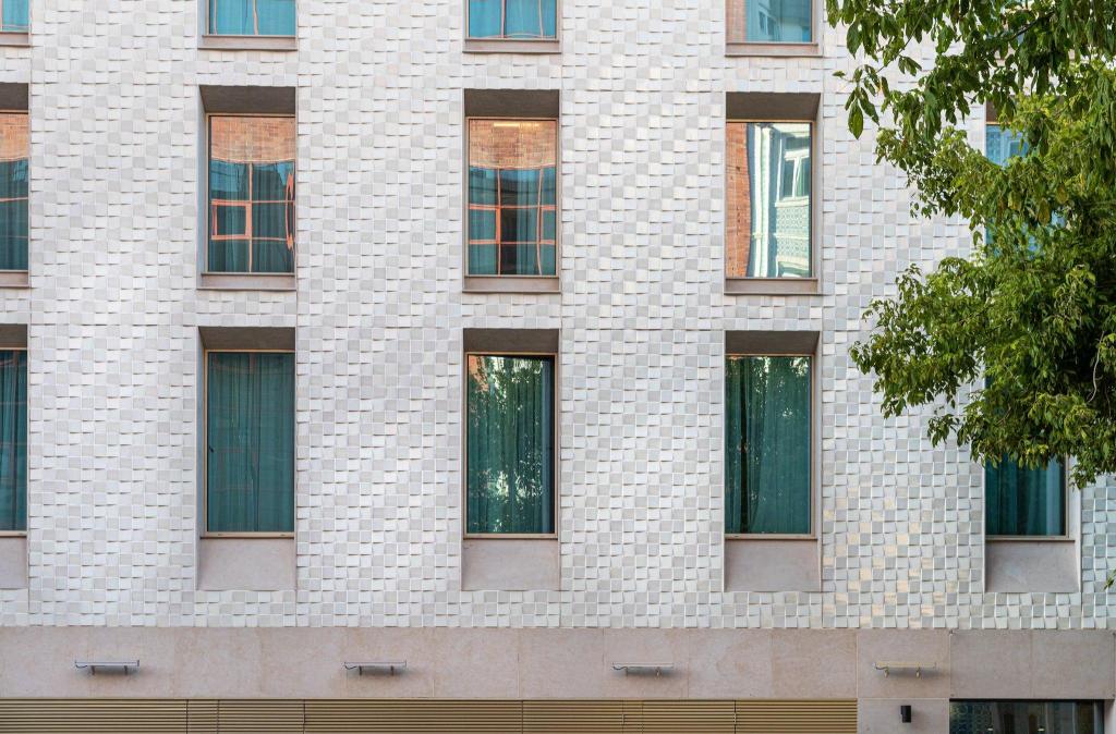 Holiday Inn Express Lisbon - Plaza Saldanha Holiday Inn Express Lisbon - Plaza Saldanha