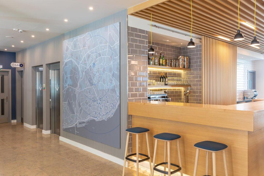 Holiday Inn Express Lisbon - Plaza Saldanha Holiday Inn Express Lisbon - Plaza Saldanha