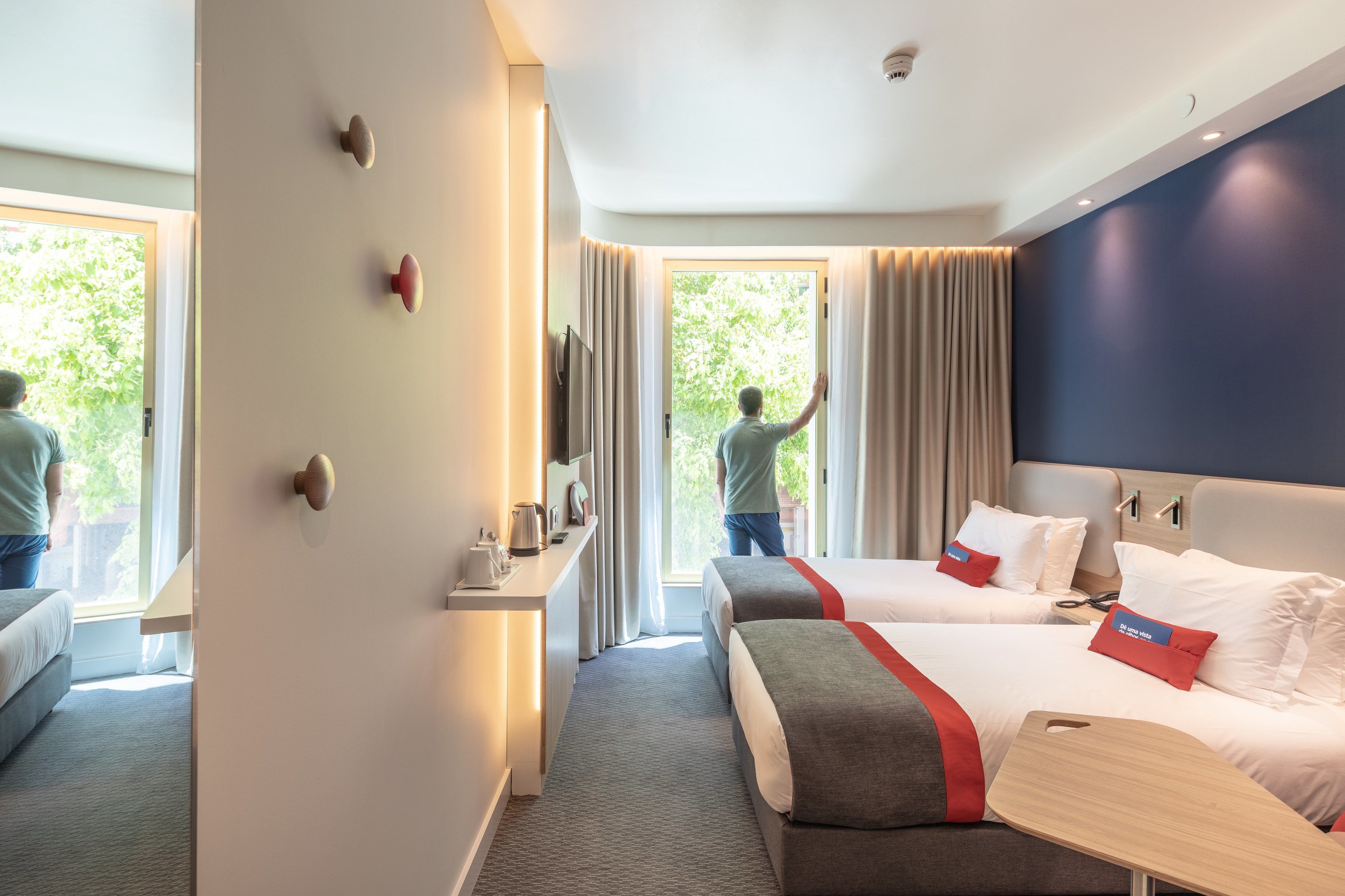 Holiday Inn Express Lisbon - Plaza Saldanha Holiday Inn Express Lisbon - Plaza Saldanha