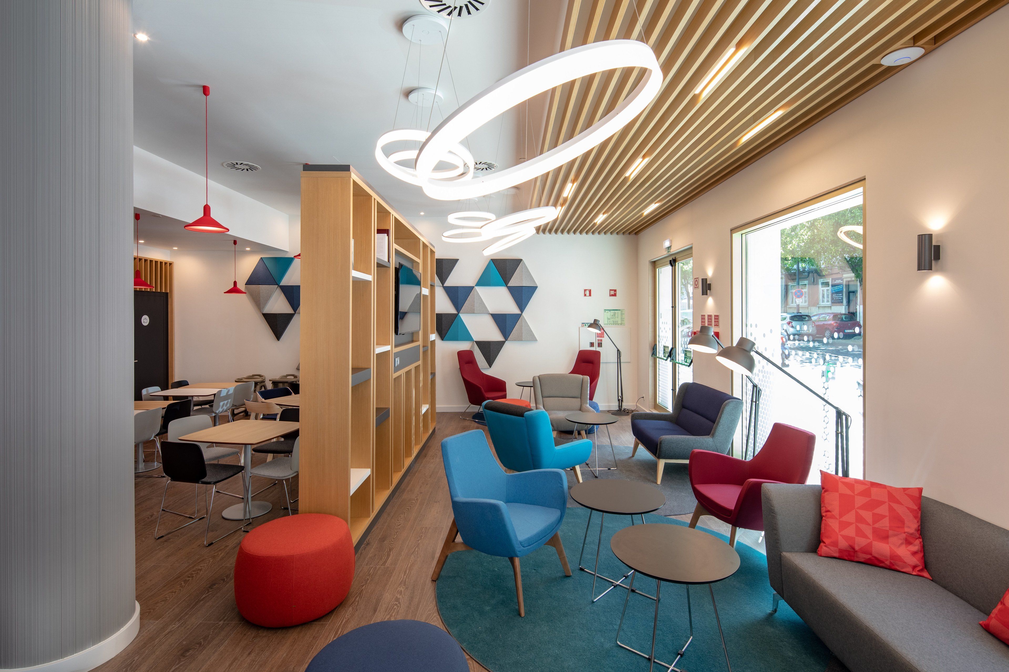 Holiday Inn Express Lisbon - Plaza Saldanha Holiday Inn Express Lisbon - Plaza Saldanha