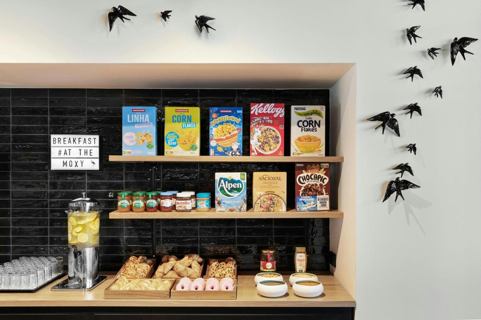 Moxy Alfragide Lisboa