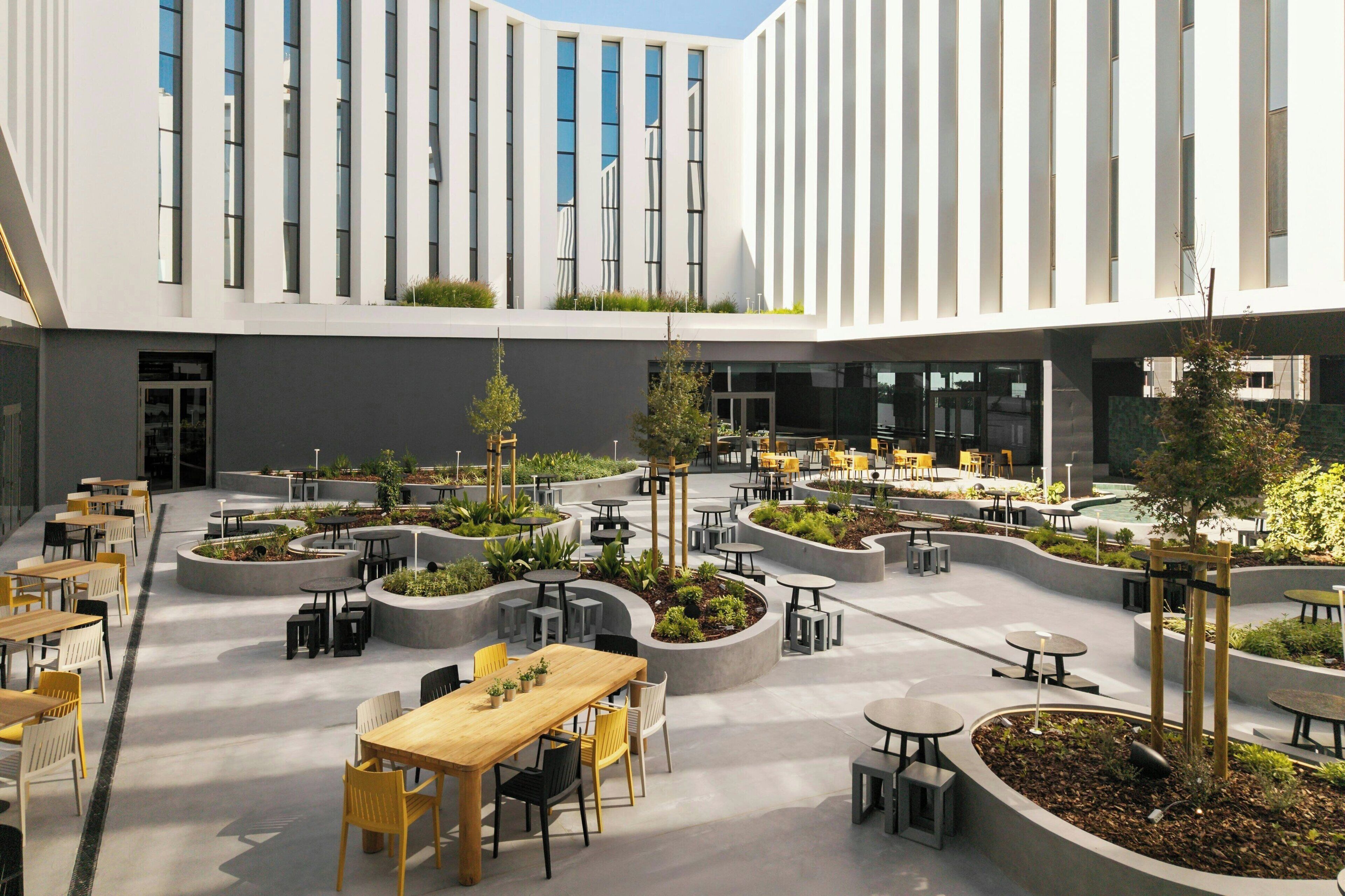 Moxy Alfragide Lisboa